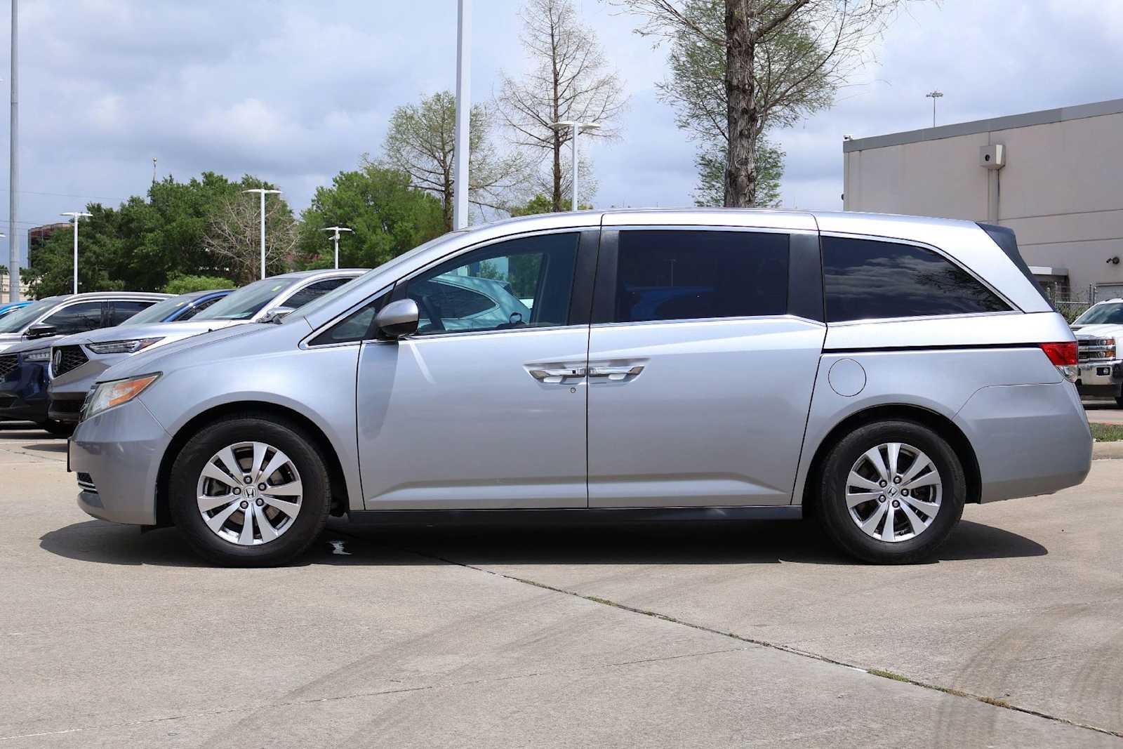 Thumbnail: 2016 Honda Odyssey - 3