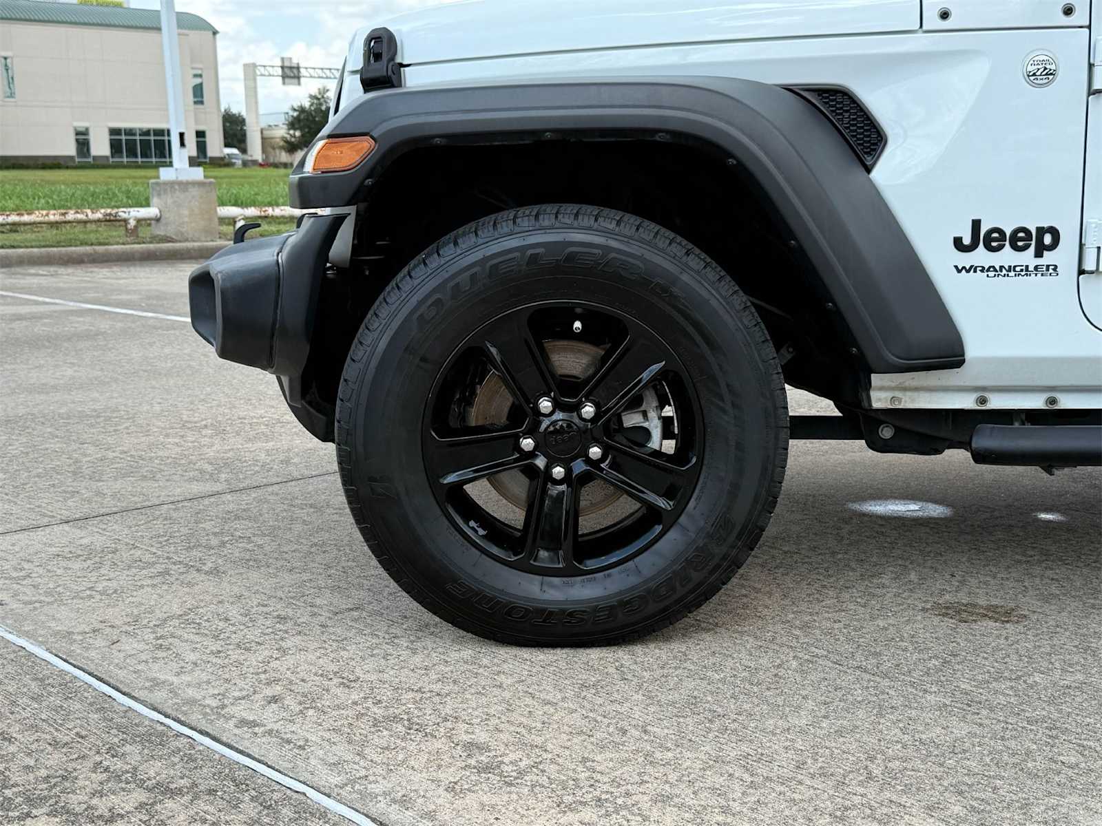 Thumbnail: 2019 Jeep Wrangler - 8