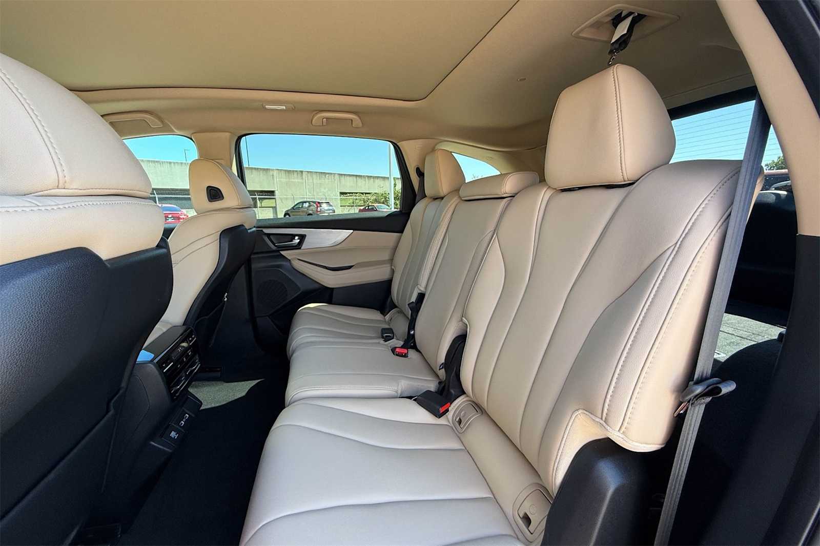 Thumbnail: 2024 Acura MDX - 13