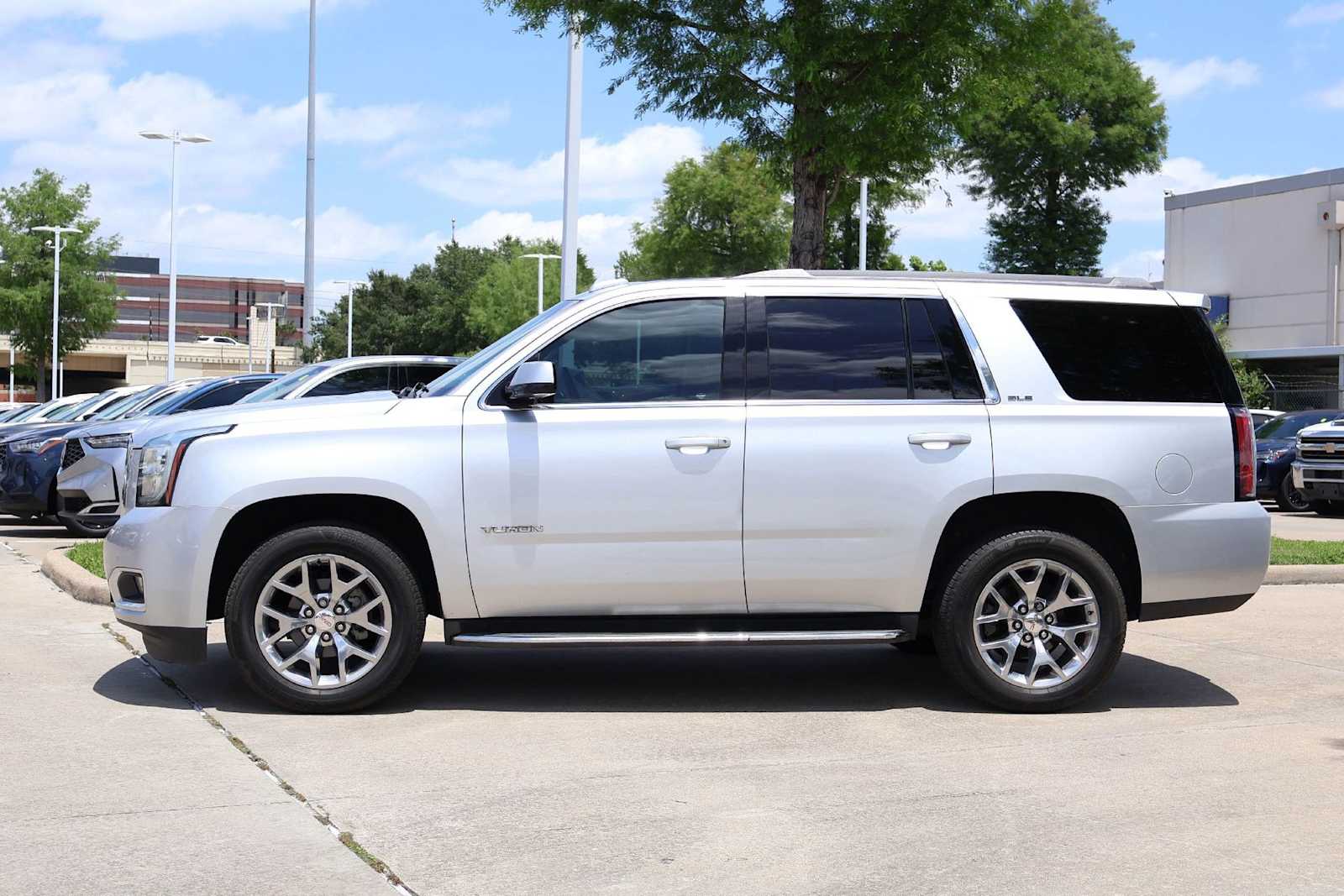 Thumbnail: 2016 GMC Yukon - 3