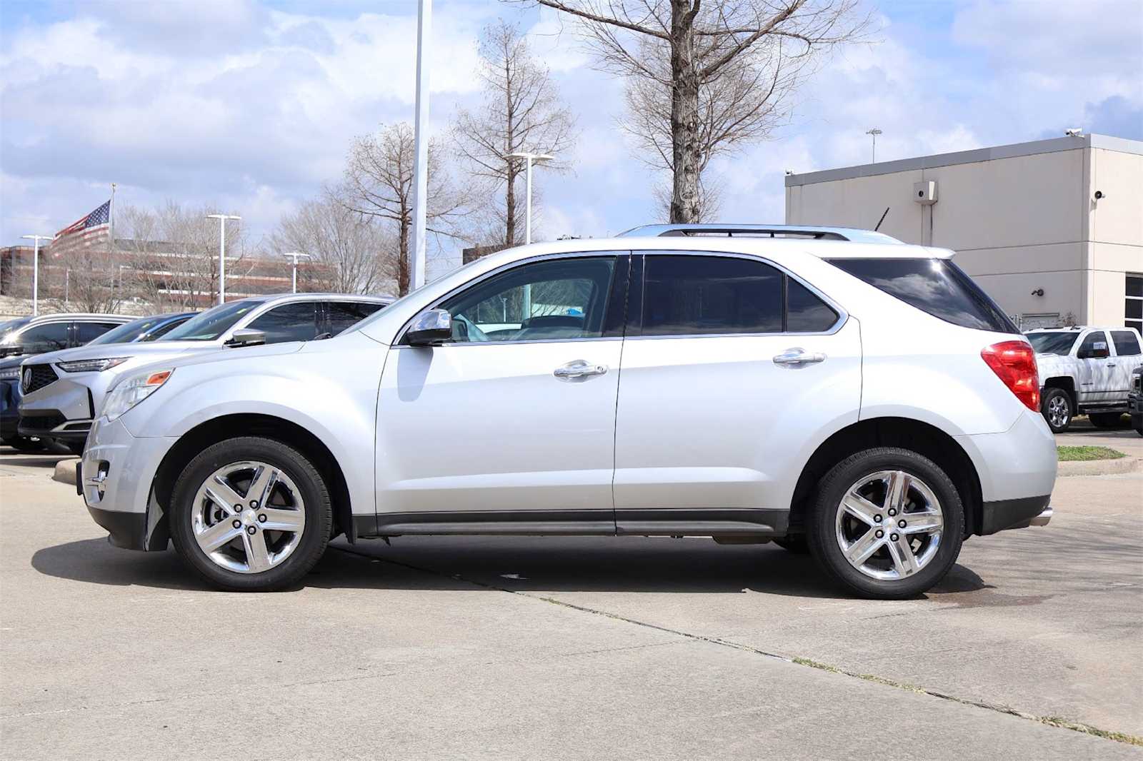 Thumbnail: 2015 Chevrolet Equinox - 3