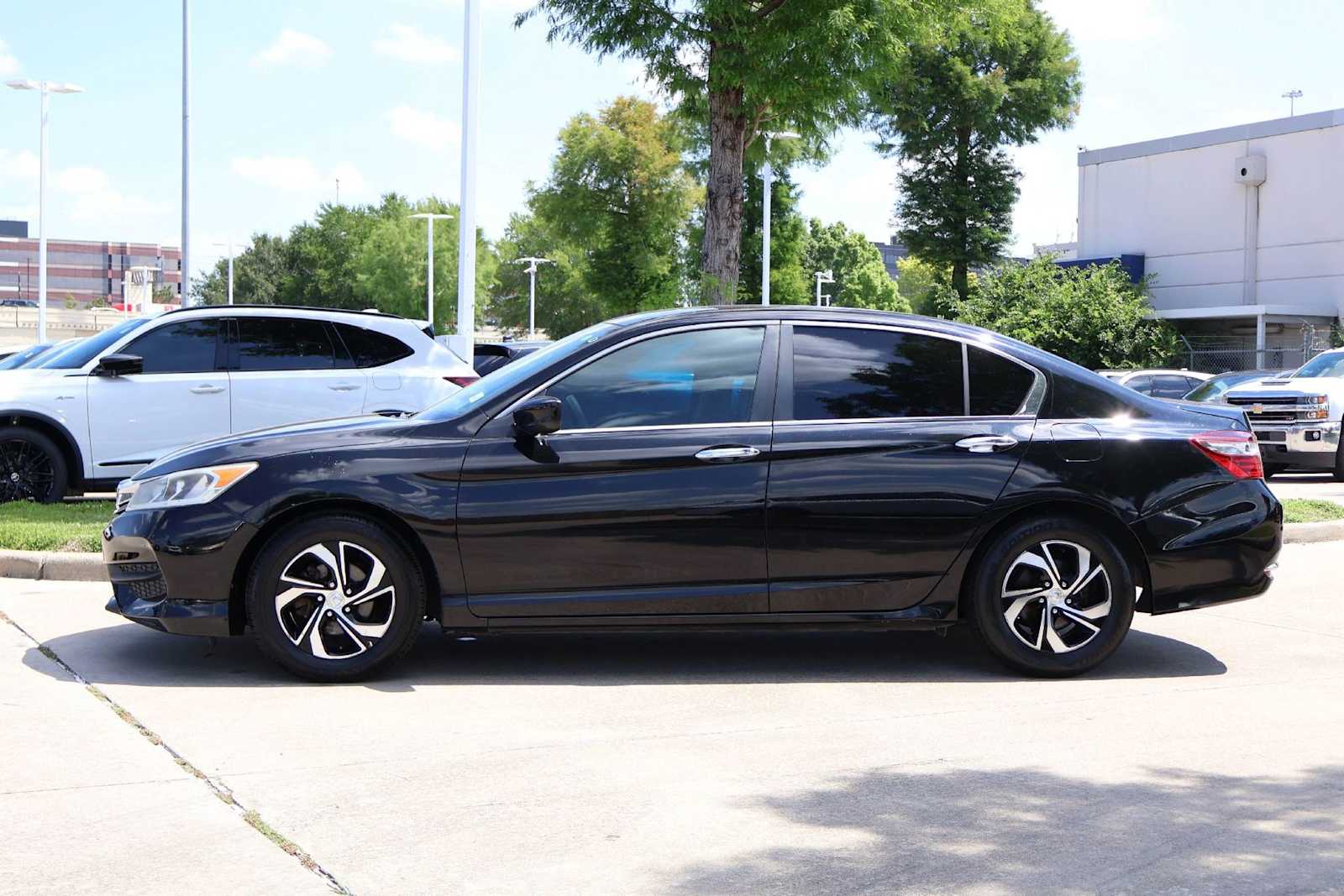 Thumbnail: 2016 Honda Accord - 3