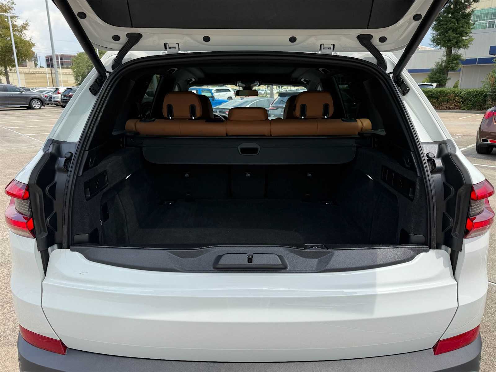 Thumbnail: 2023 BMW X5 - 18