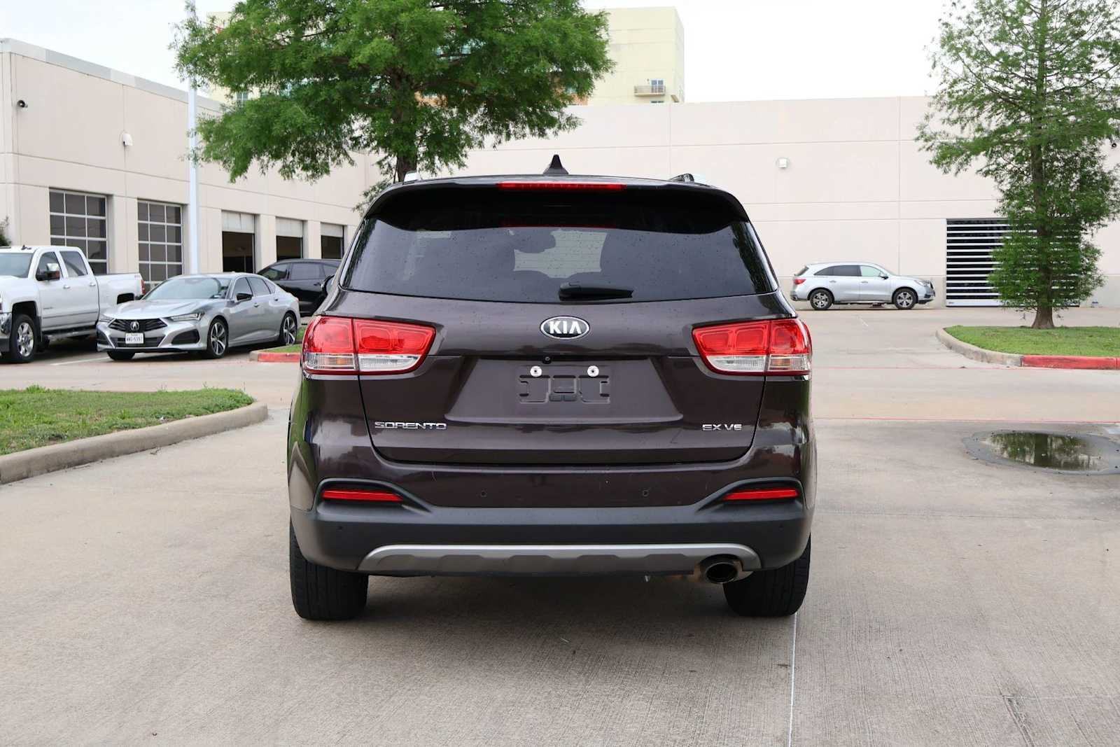 Thumbnail: 2018 Kia Sorento - 5
