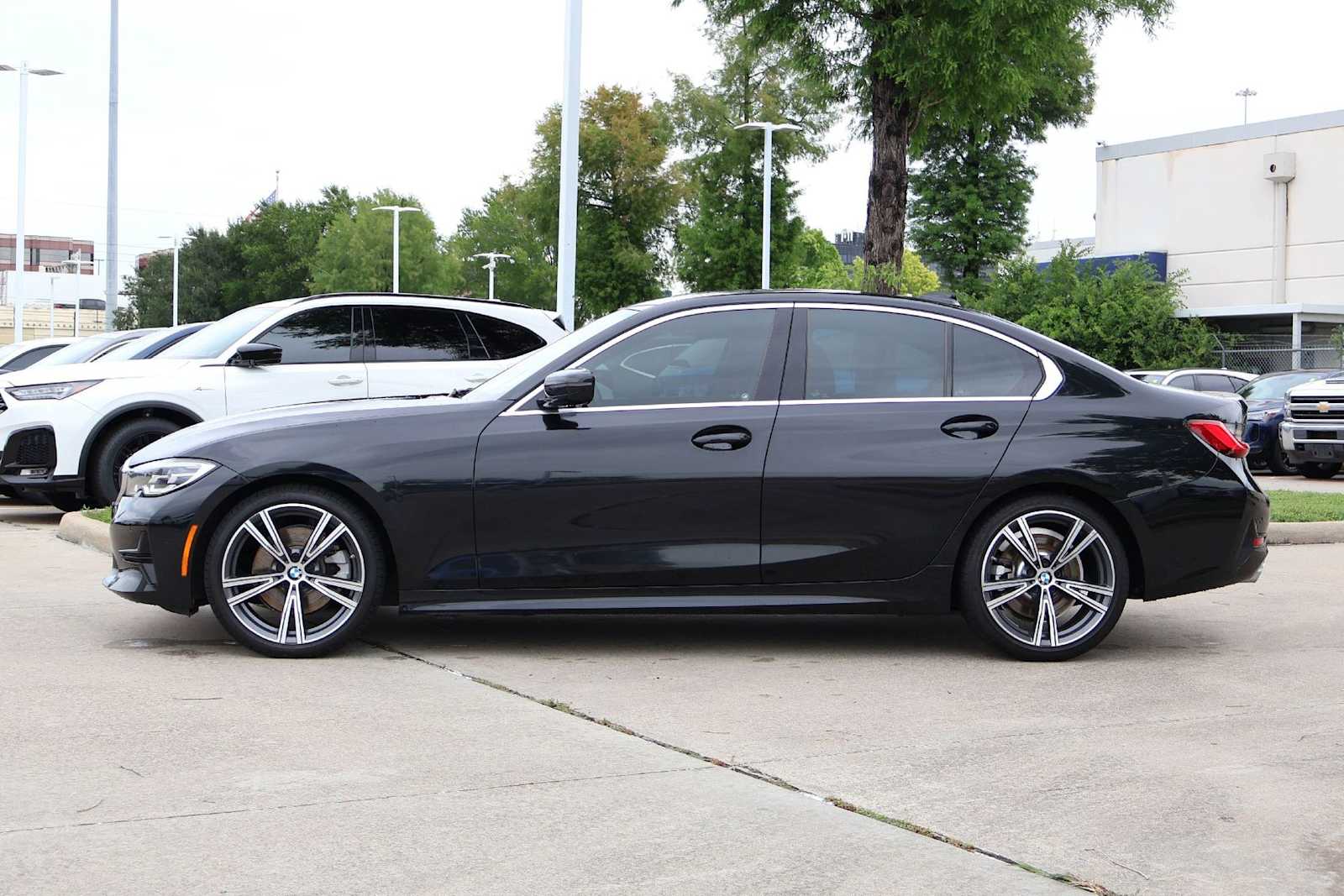 Thumbnail: 2020 BMW 3 Series - 3