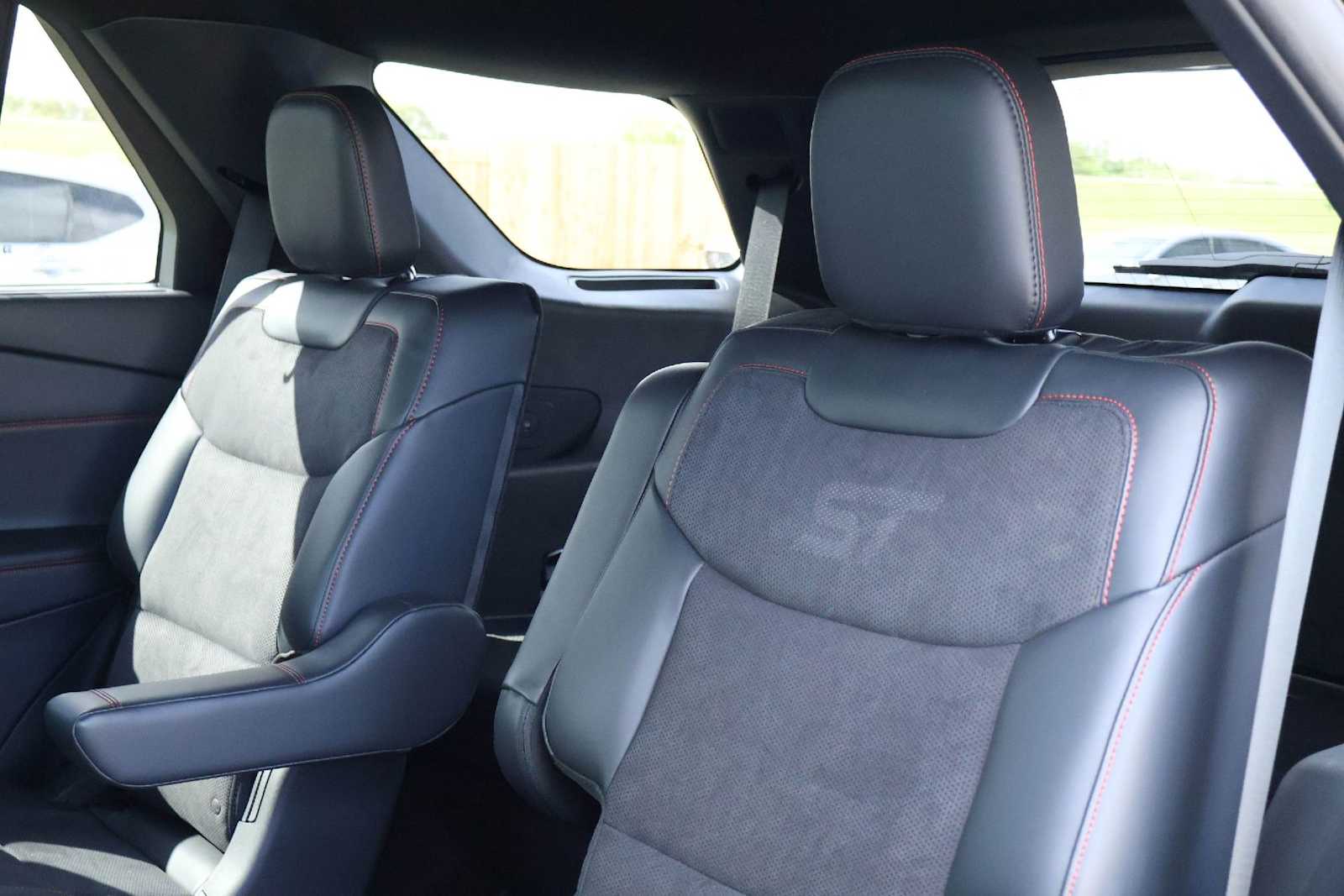 Thumbnail: 2025 Ford Explorer - 13