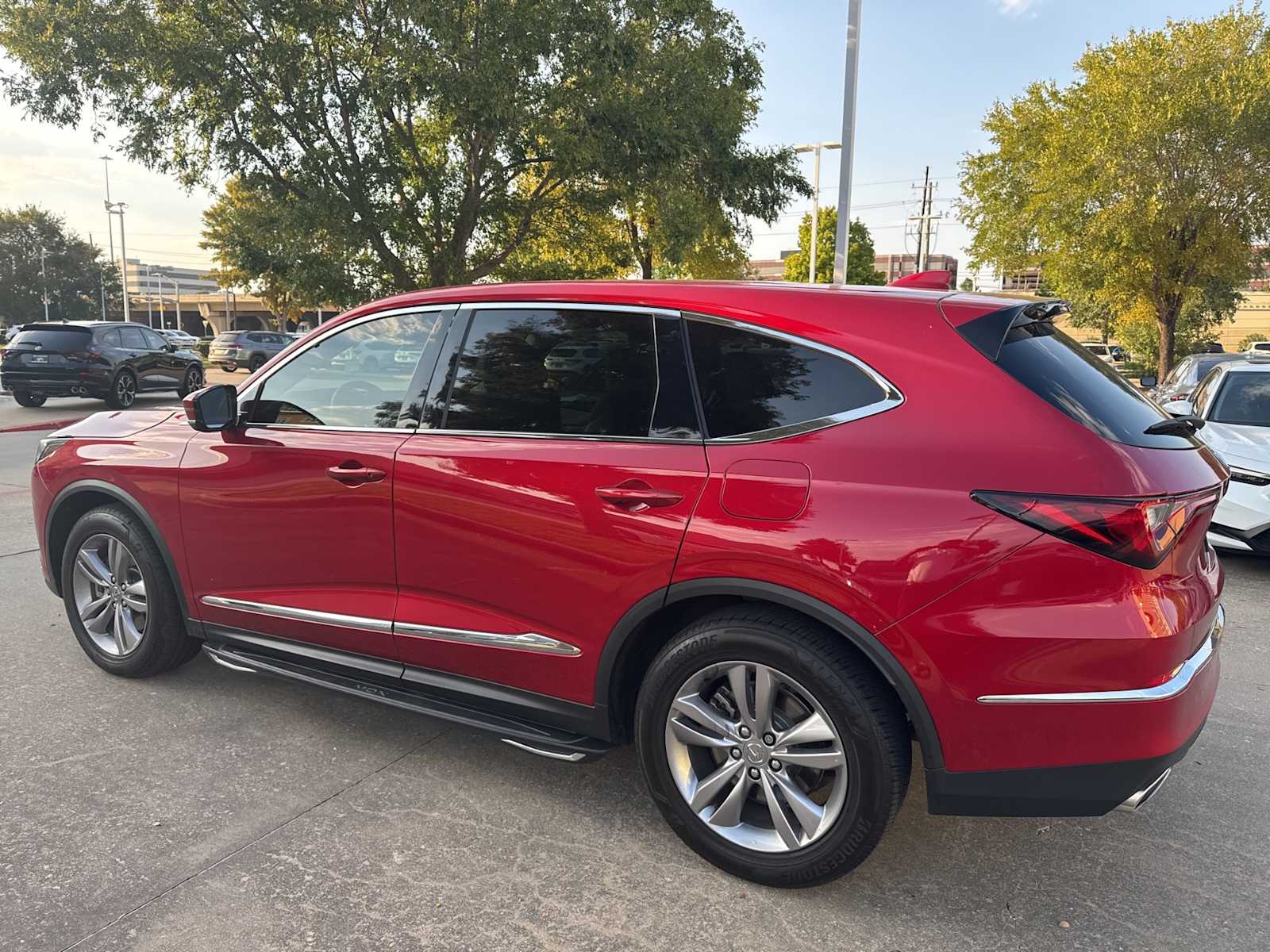 2024 Acura MDX photo 2