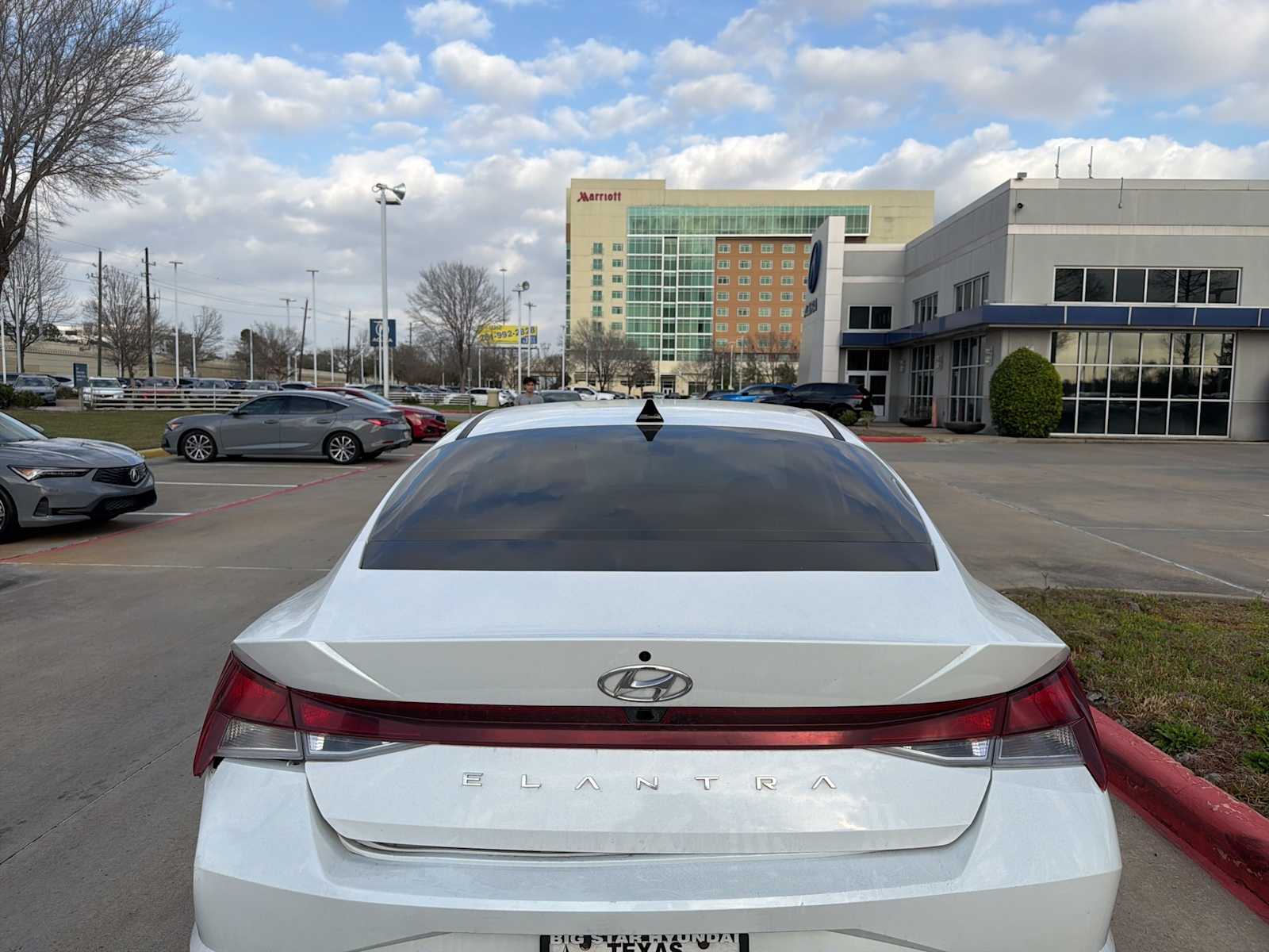 Thumbnail: 2021 Hyundai Elantra - 6
