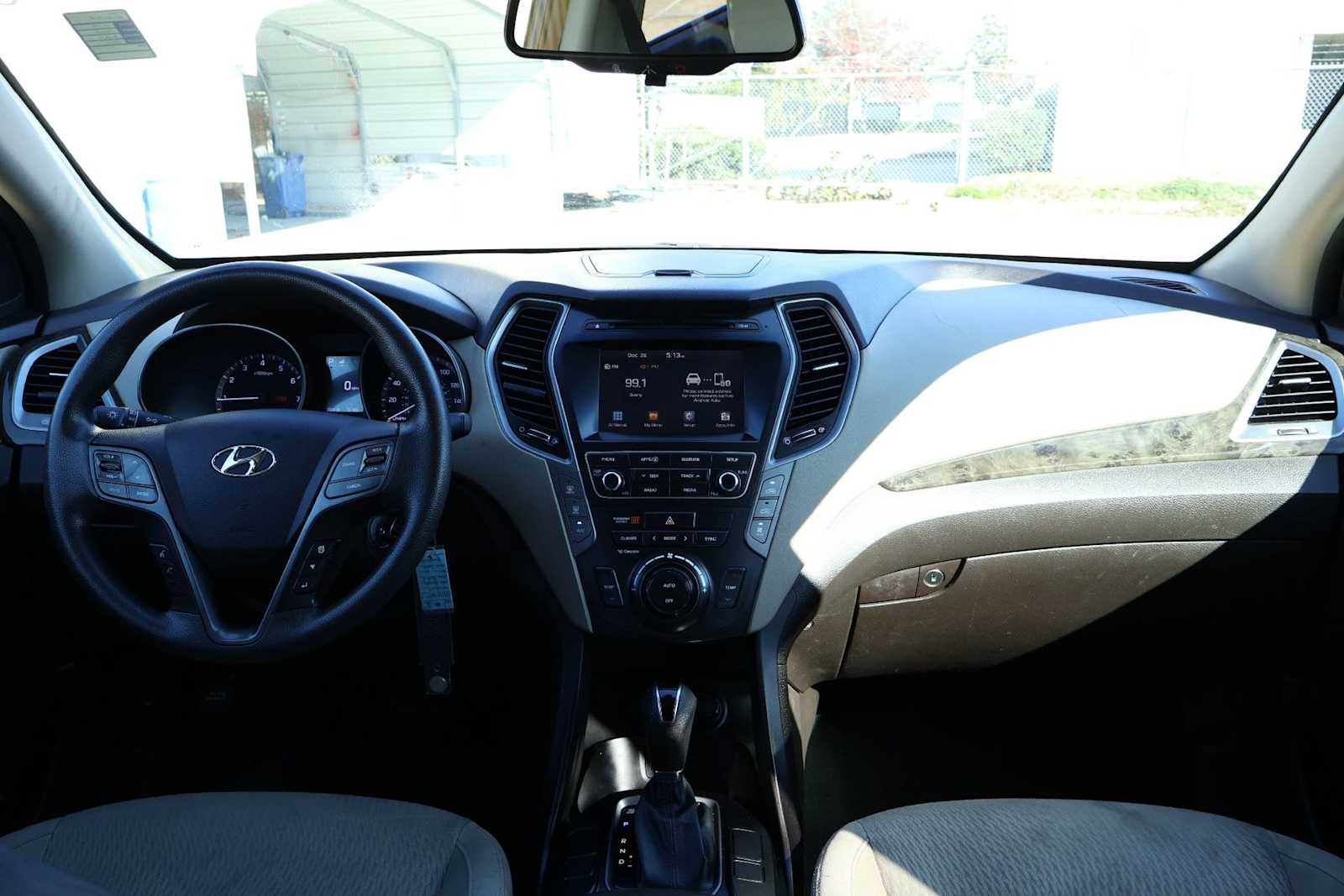 Thumbnail: 2017 Hyundai Santa Fe - 10