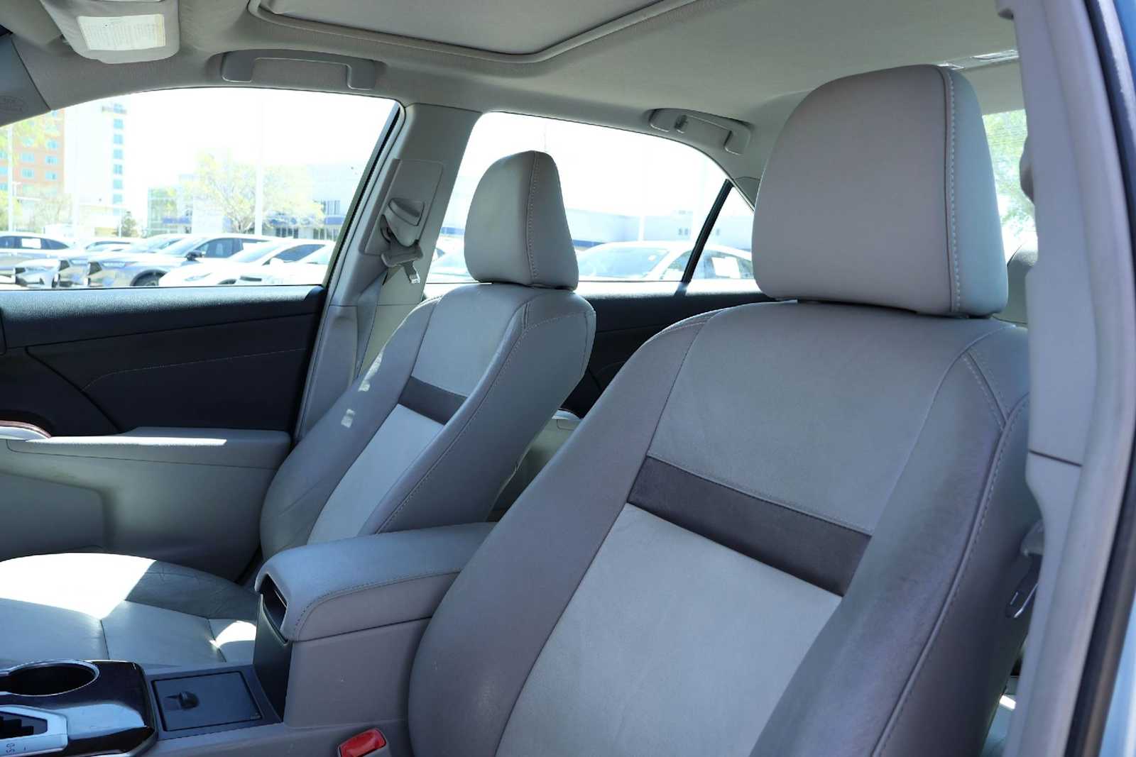 Thumbnail: 2013 Toyota Camry - 11