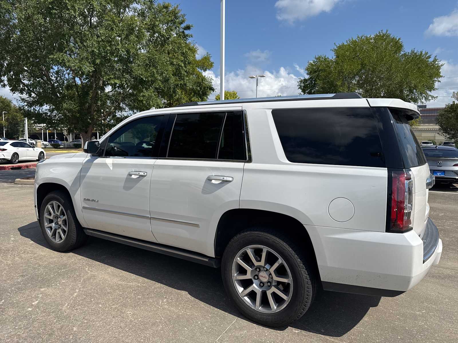 Thumbnail: 2017 GMC Yukon - 2