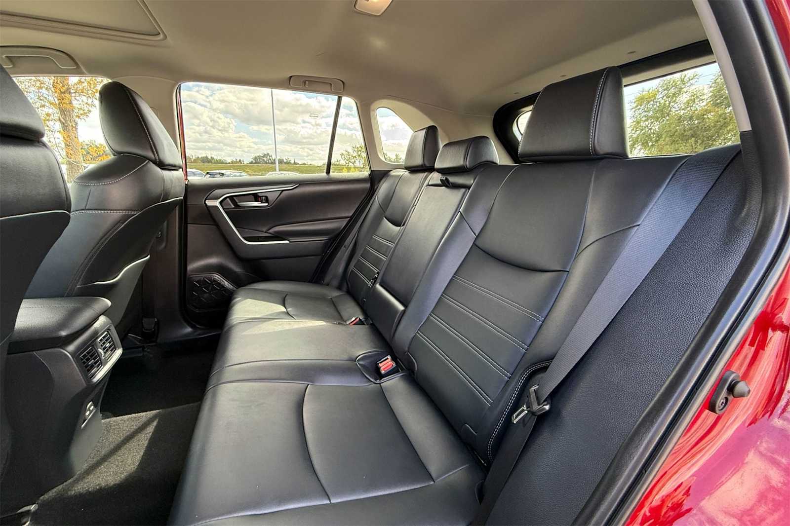 Thumbnail: 2025 Toyota RAV4 - 13