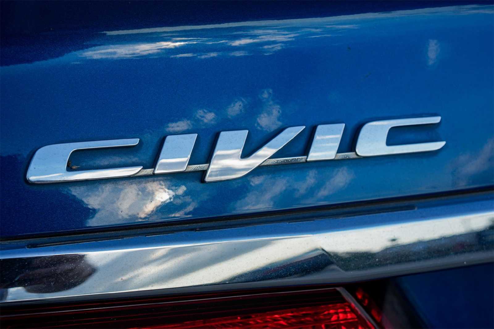 Thumbnail: 2015 Honda Civic - 7