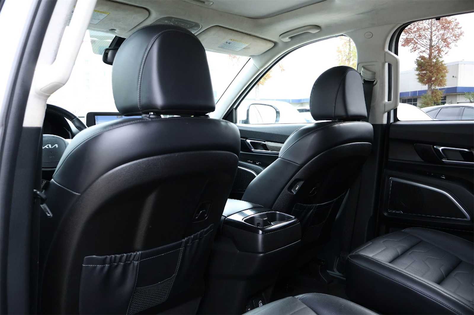 Thumbnail: 2022 Kia Telluride - 12