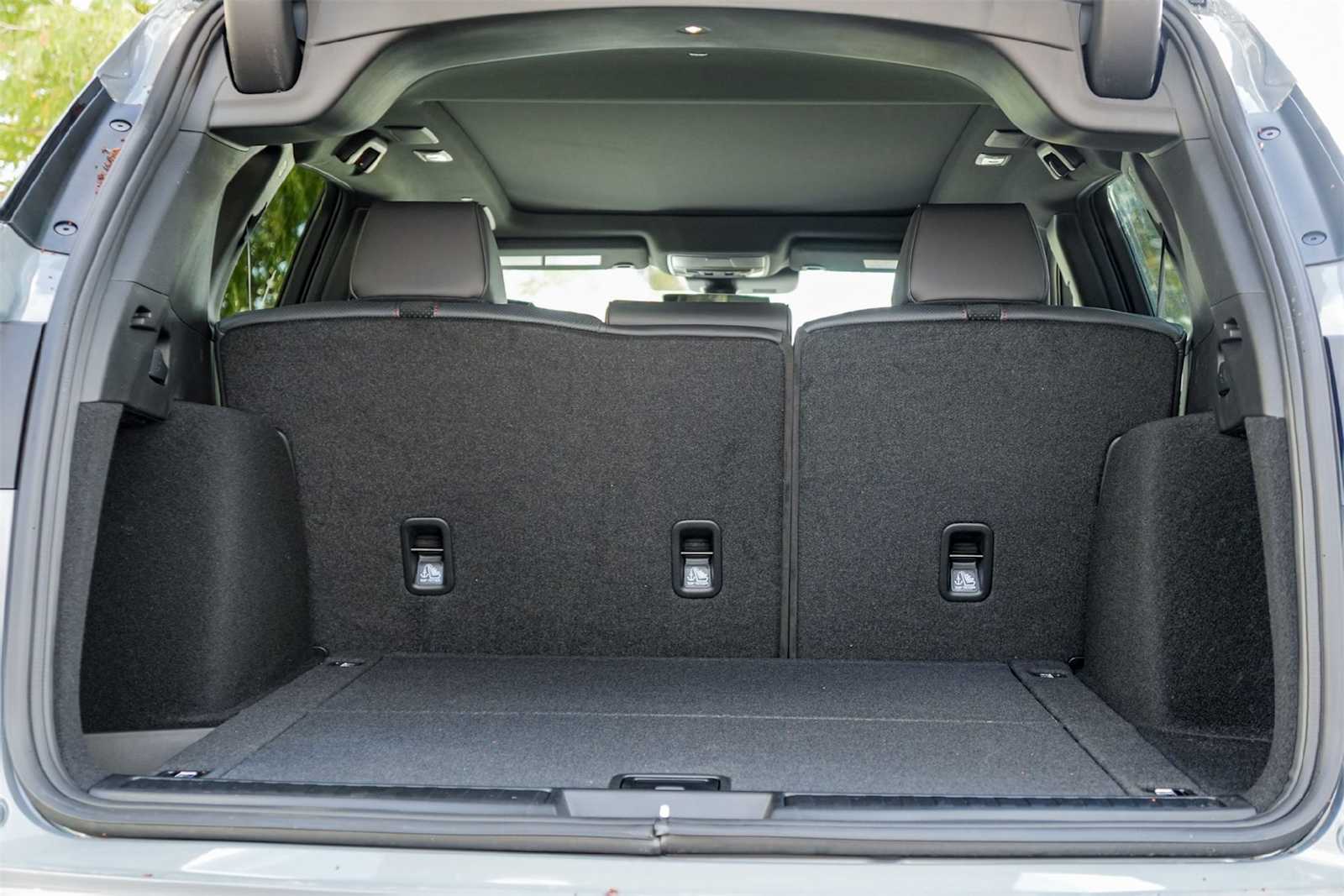 Thumbnail: 2025 Acura RDX - 19