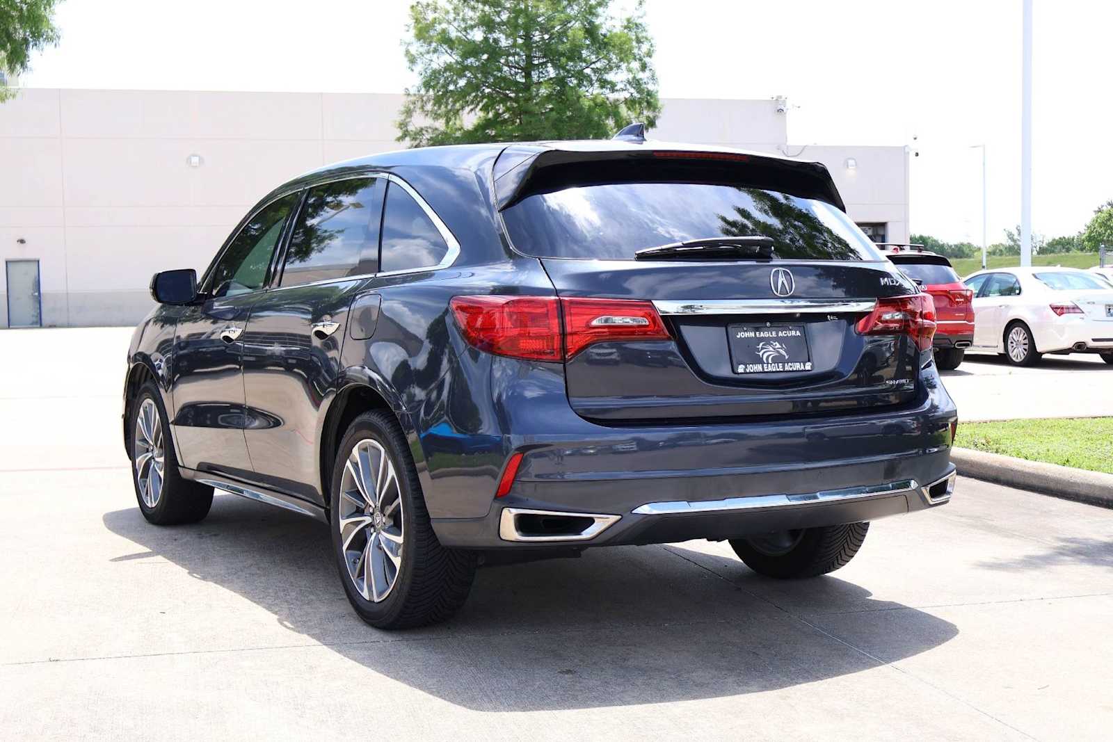Thumbnail: 2019 Acura MDX - 4
