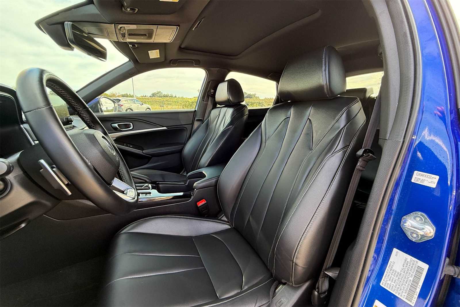 Thumbnail: 2025 Acura Integra - 11