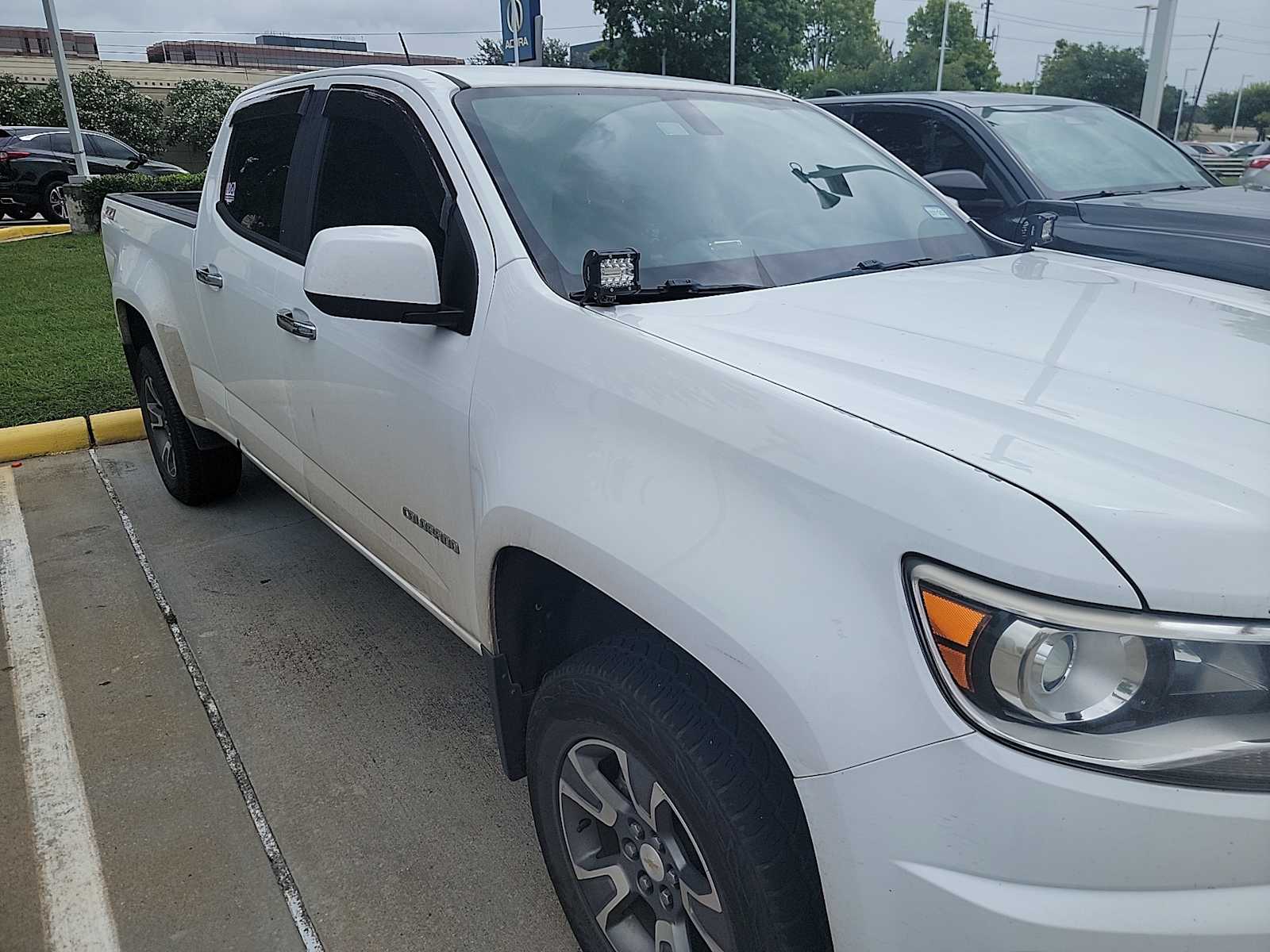 Thumbnail: 2016 Chevrolet Colorado - 3