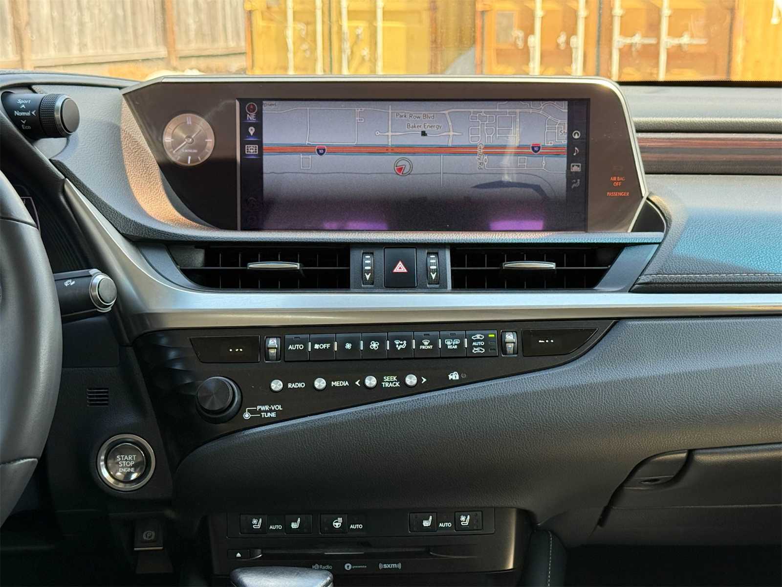 Thumbnail: 2019 Lexus ES - 16