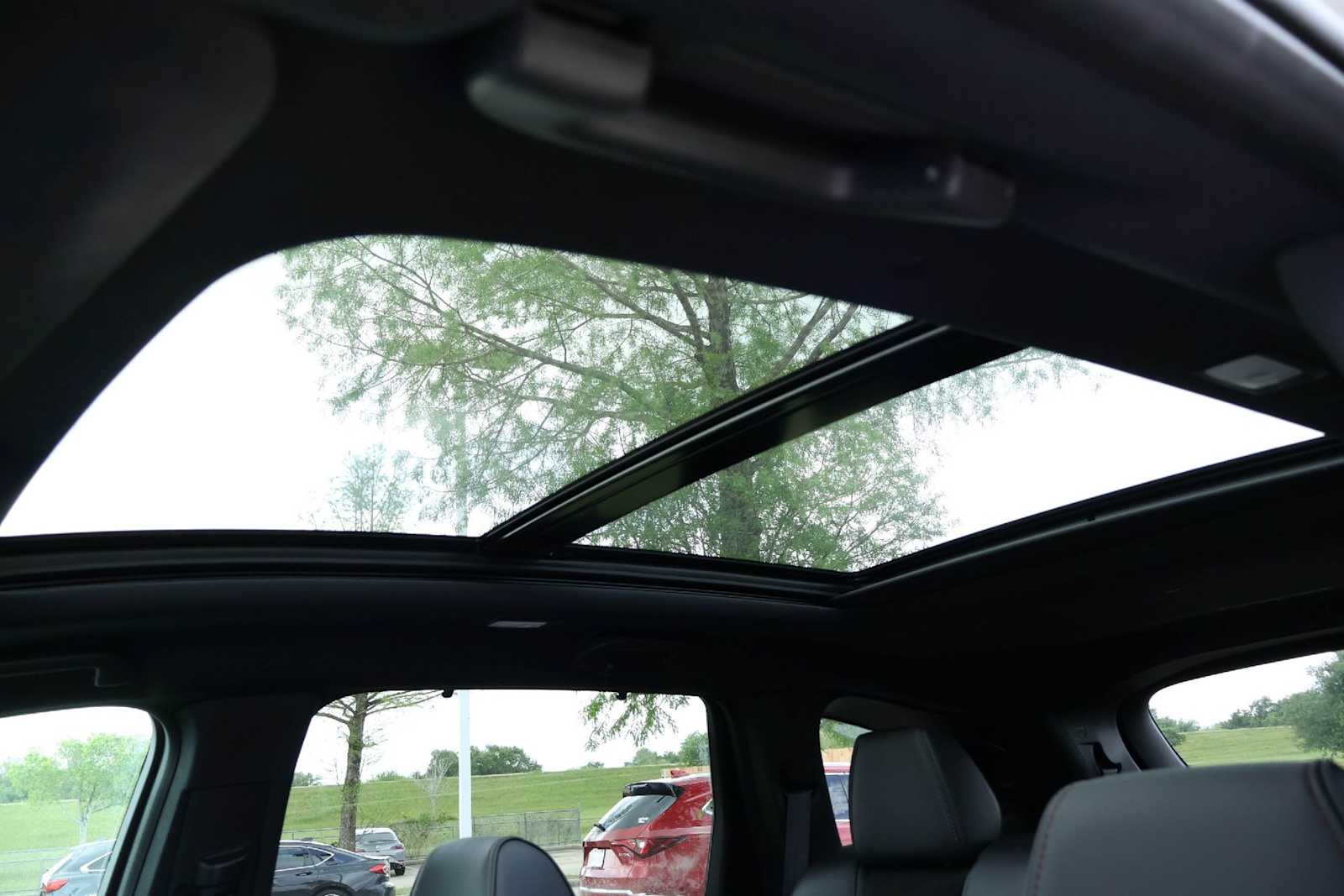 Thumbnail: 2023 Acura MDX - 29