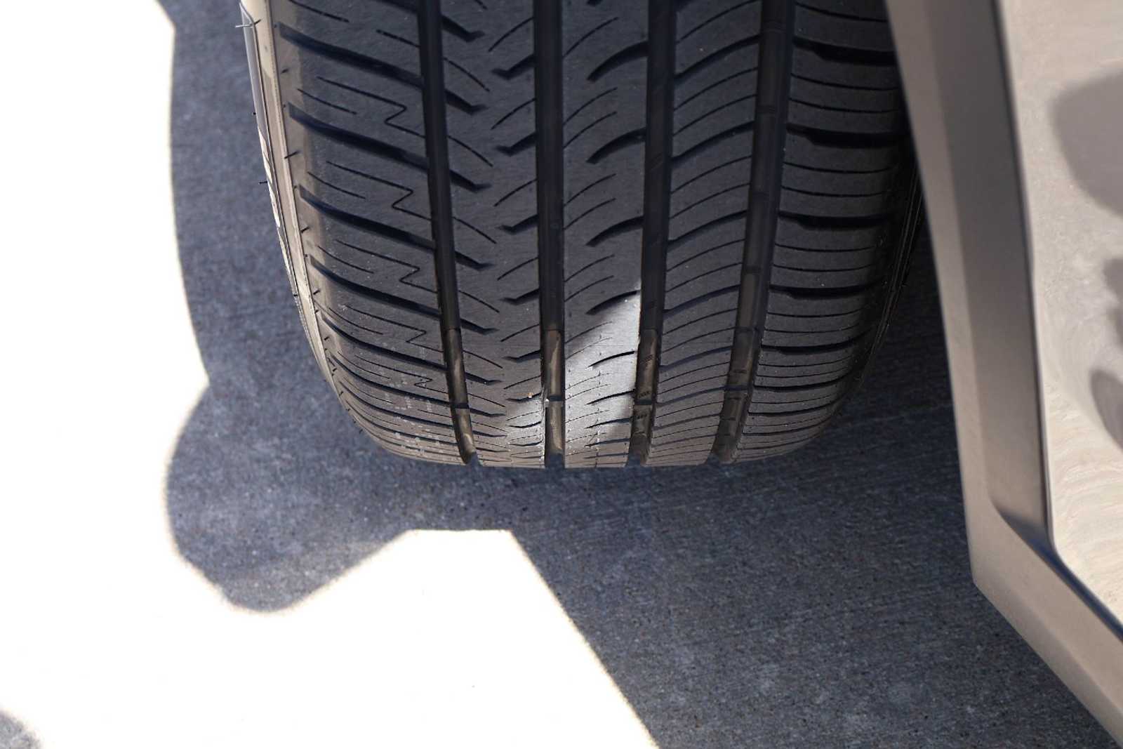 Thumbnail: 2023 Acura MDX - 30