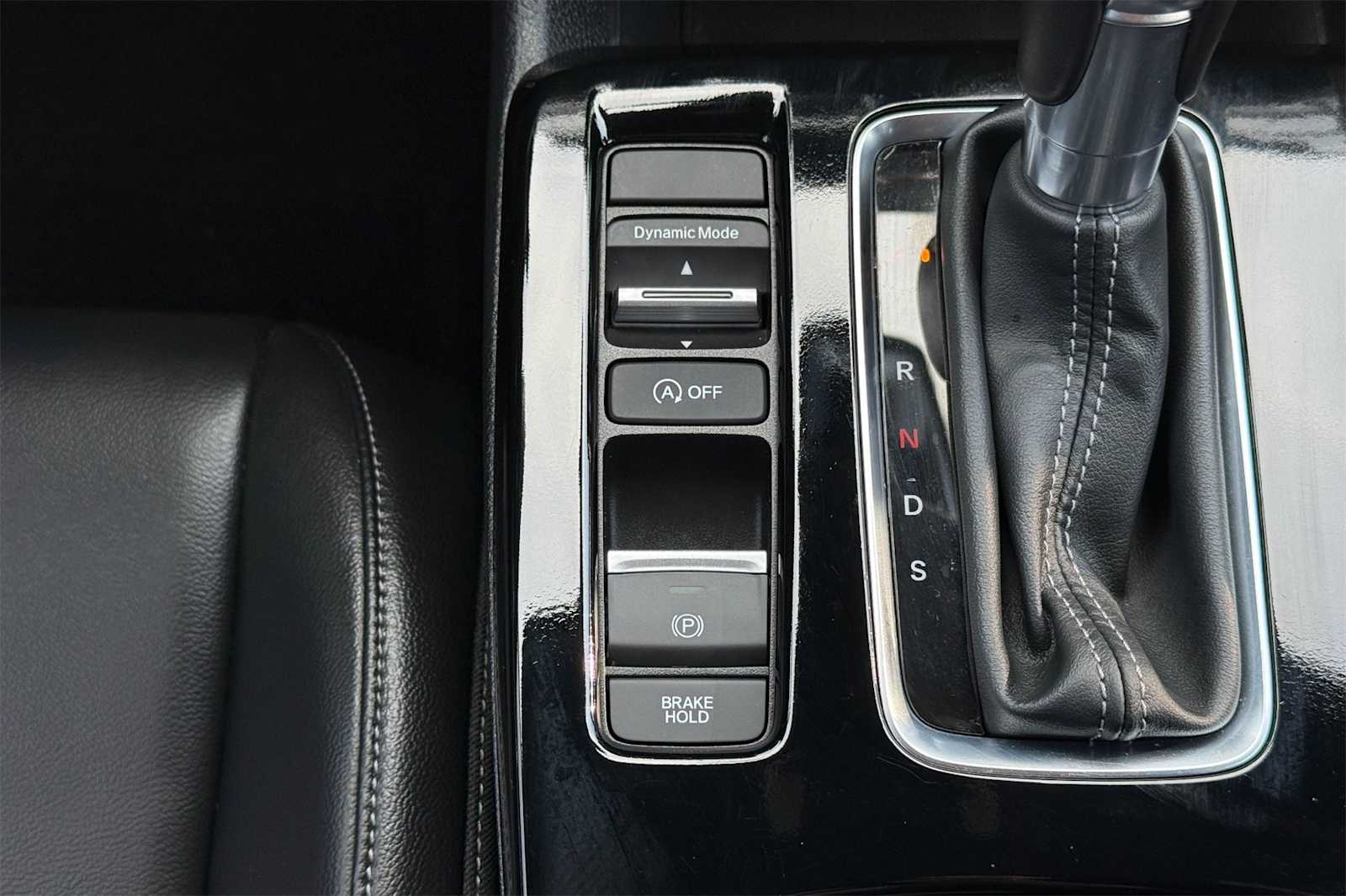 Thumbnail: 2025 Acura Integra - 25