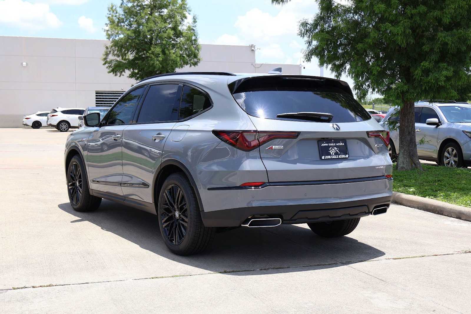 Thumbnail: 2026 Acura MDX - 4