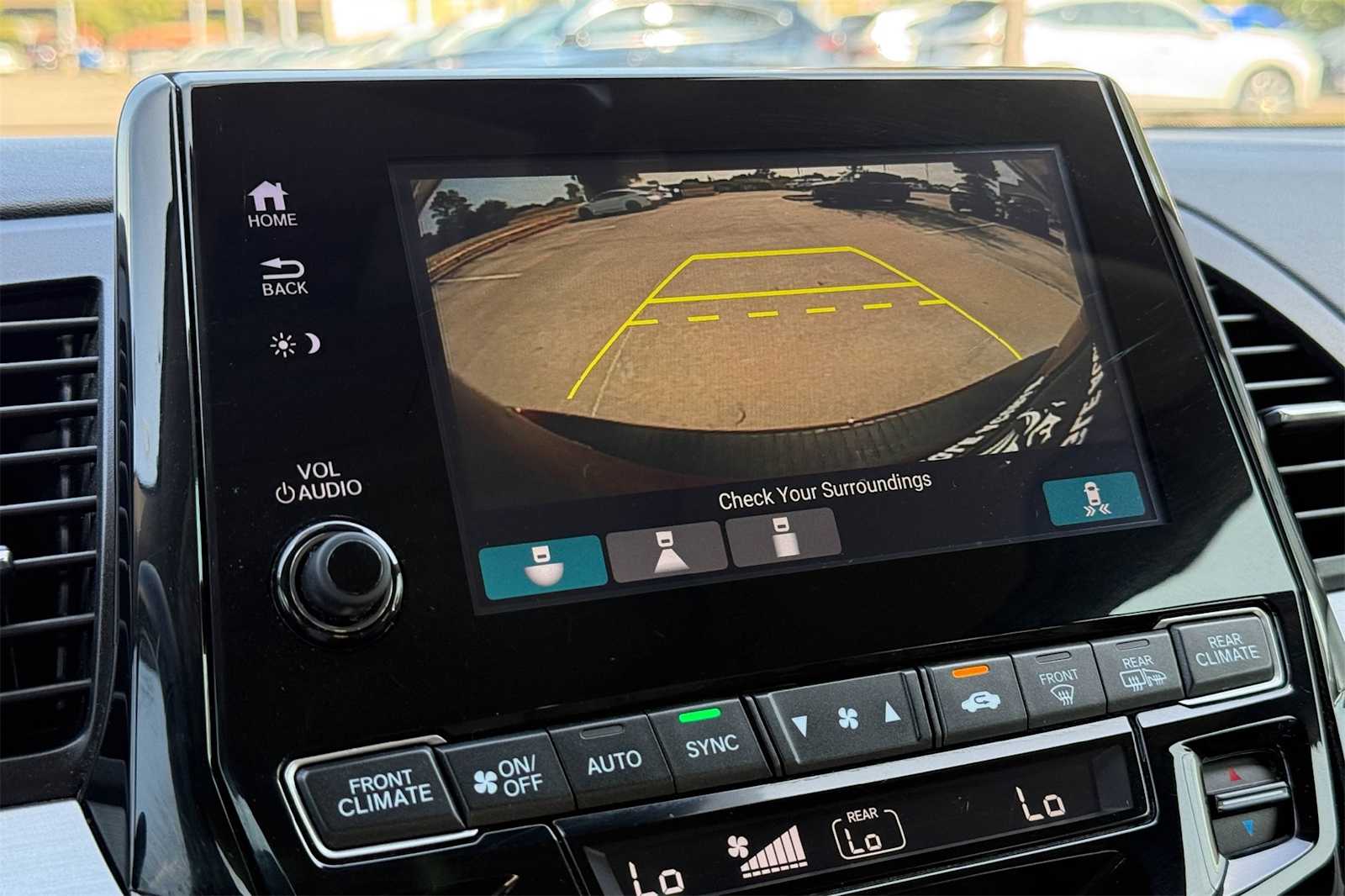 Thumbnail: 2018 Honda Odyssey - 27