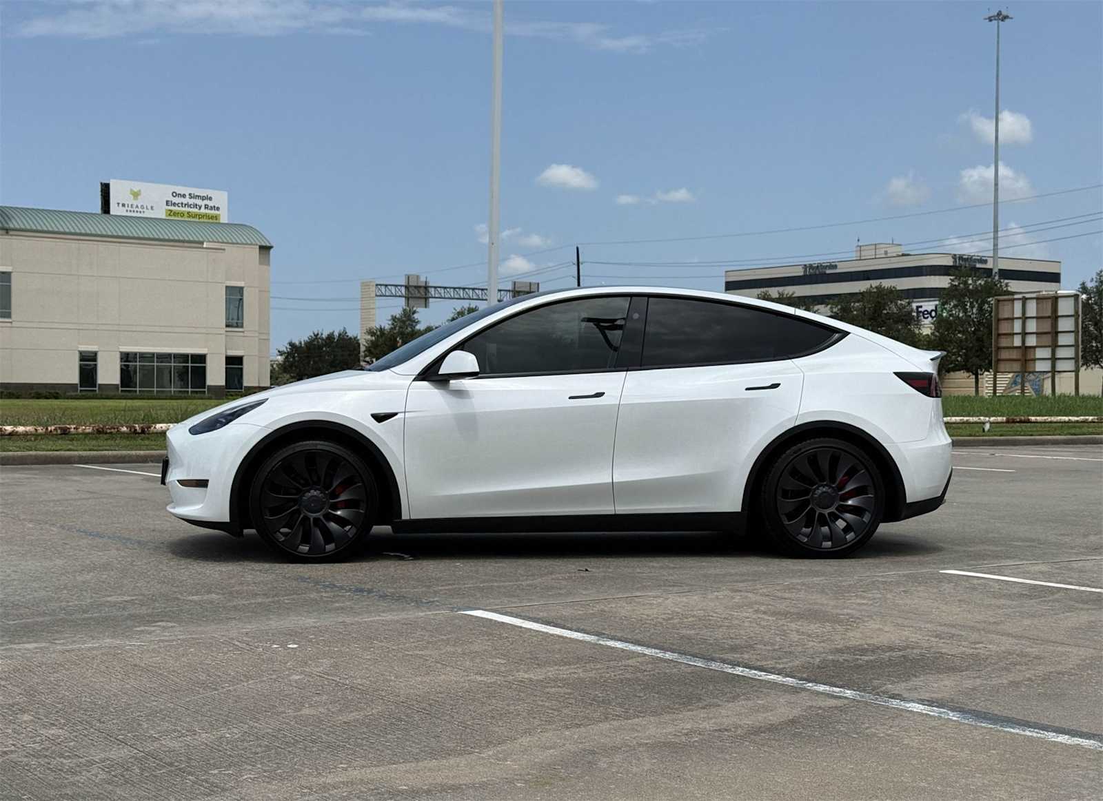 Thumbnail: 2025 Tesla Model Y - 3
