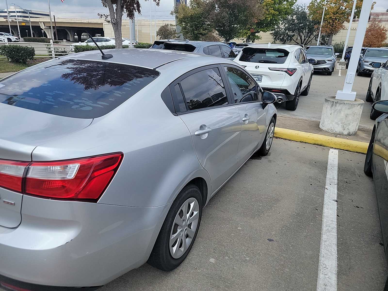 Thumbnail: 2013 Kia Rio - 4