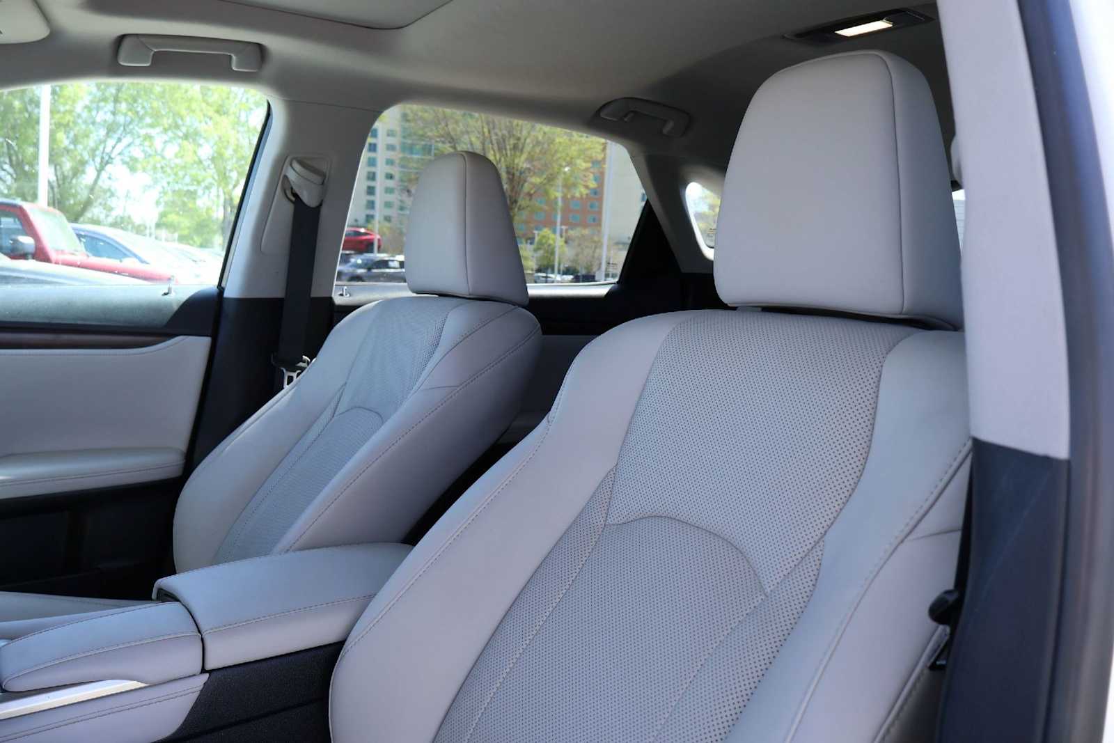 Thumbnail: 2020 Lexus RX - 10