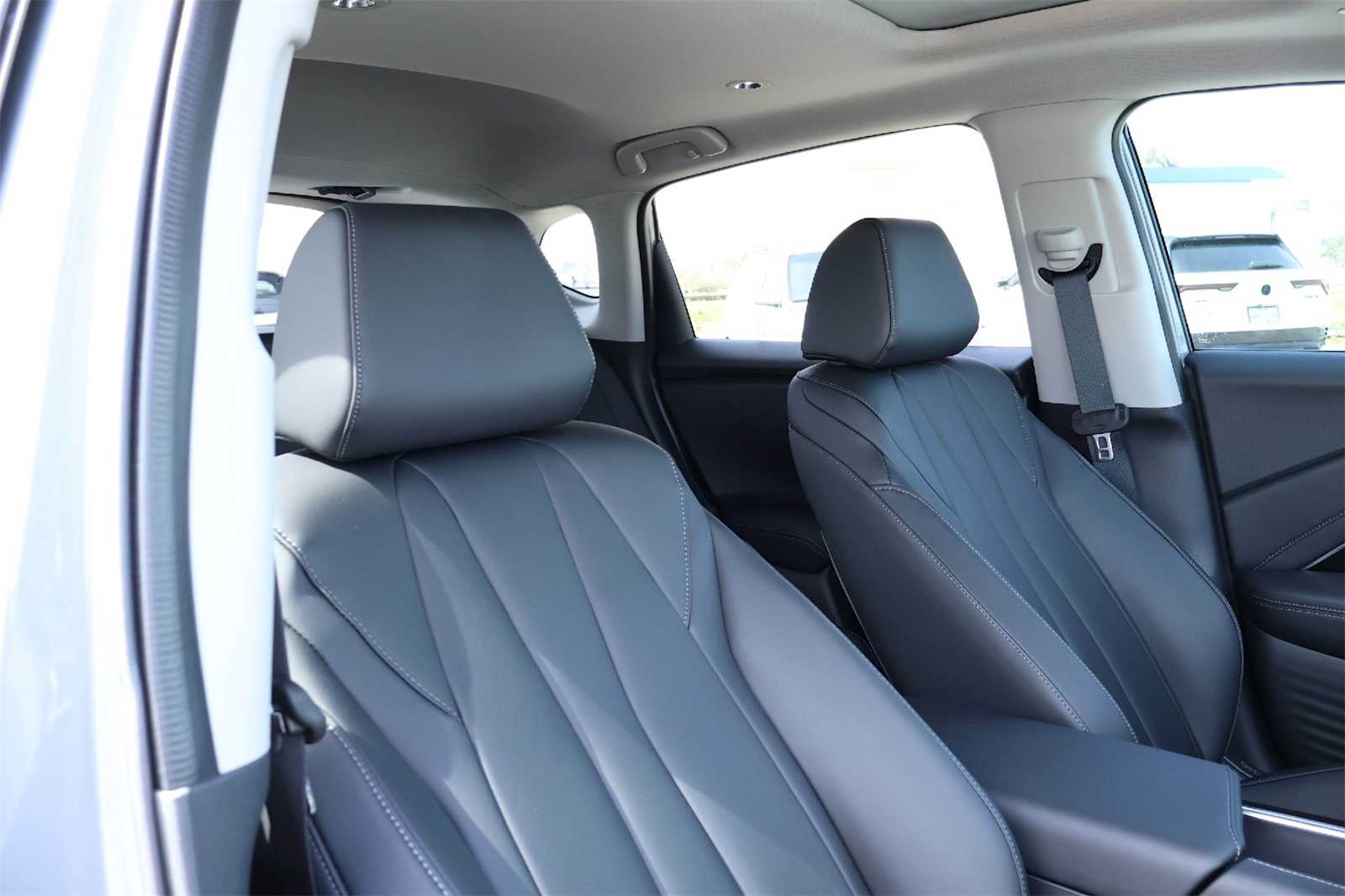 Thumbnail: 2025 Acura ADX - 14