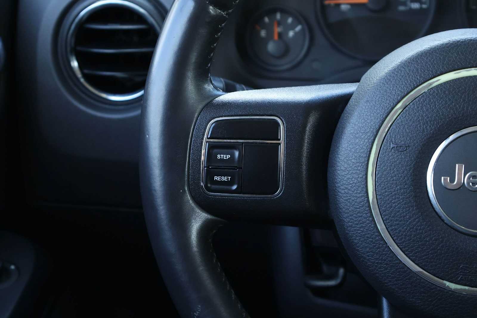 Thumbnail: 2016 Jeep Patriot - 22