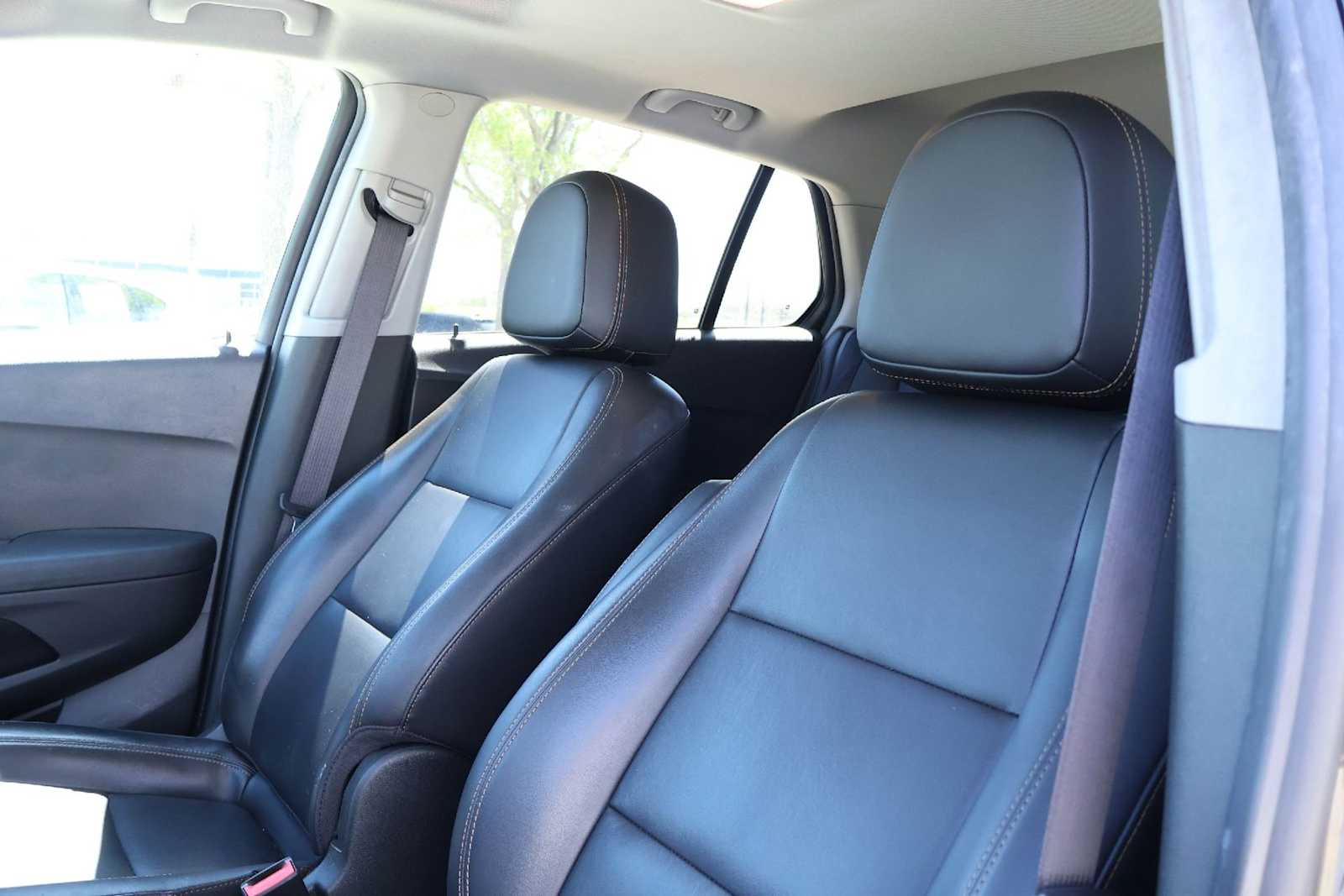 Thumbnail: 2018 Chevrolet Trax - 11