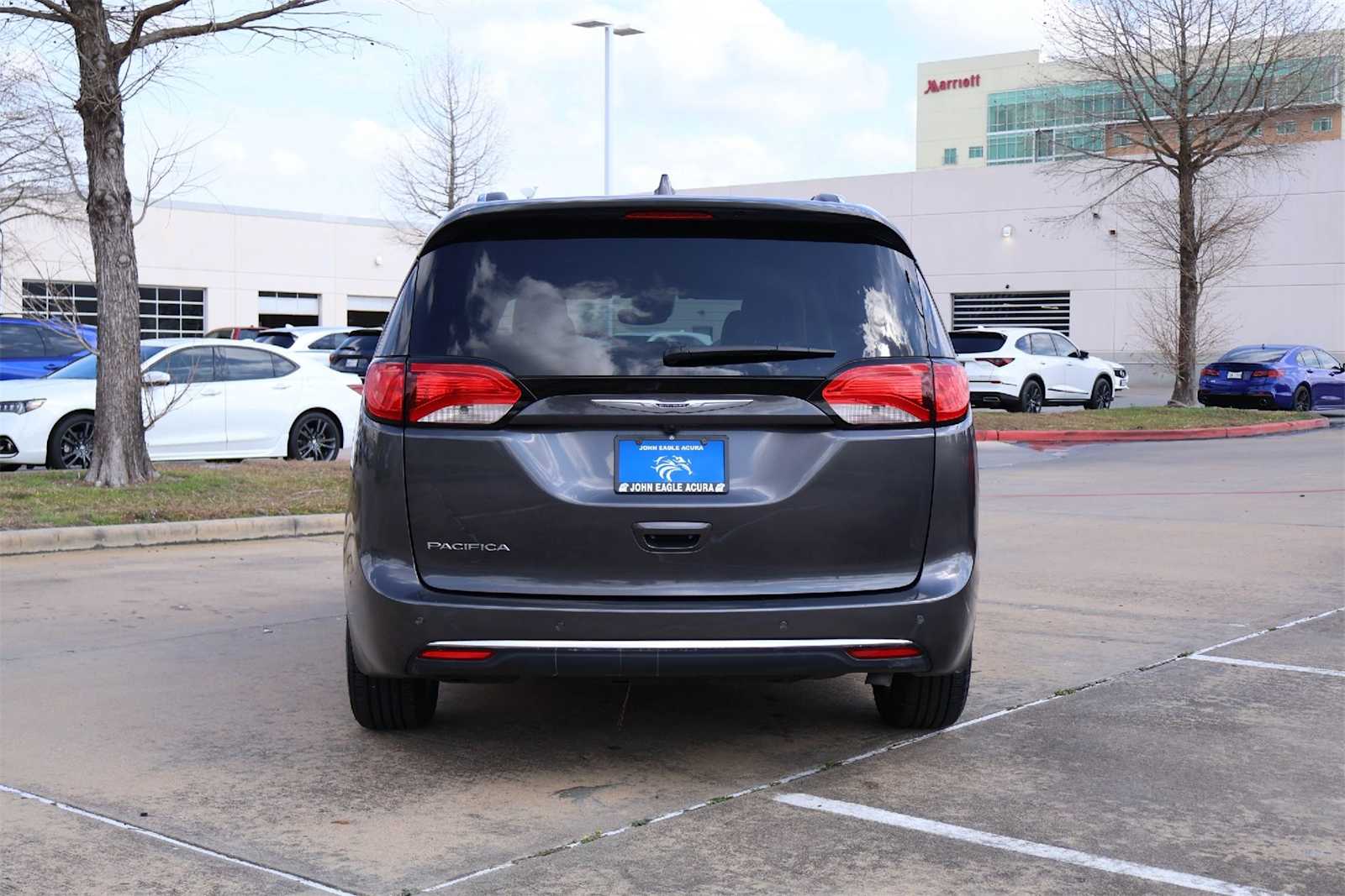 Thumbnail: 2020 Chrysler Pacifica - 5