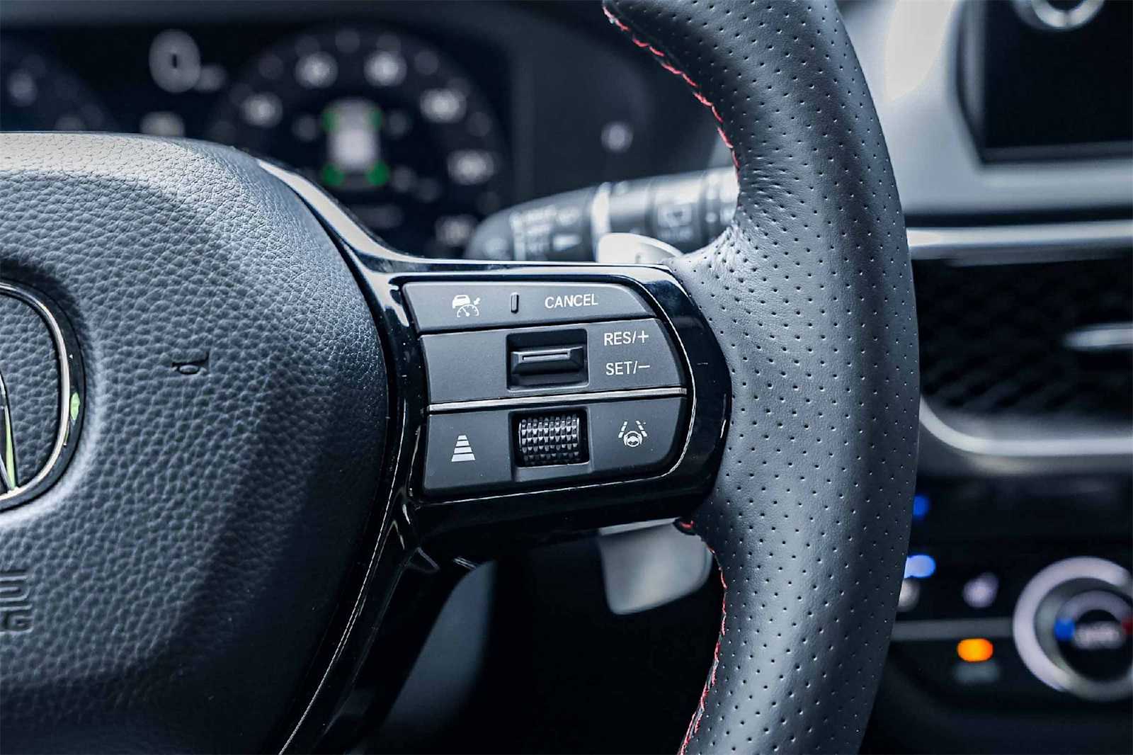 Thumbnail: 2025 Acura ADX - 20