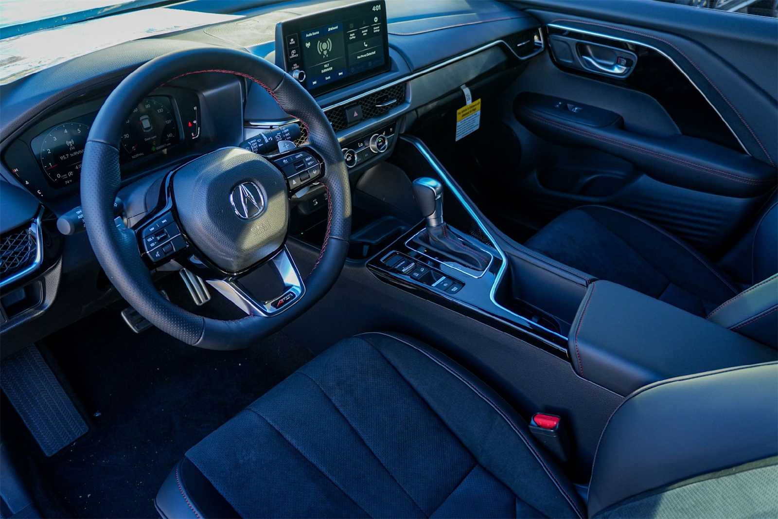 Thumbnail: 2025 Acura ADX - 2