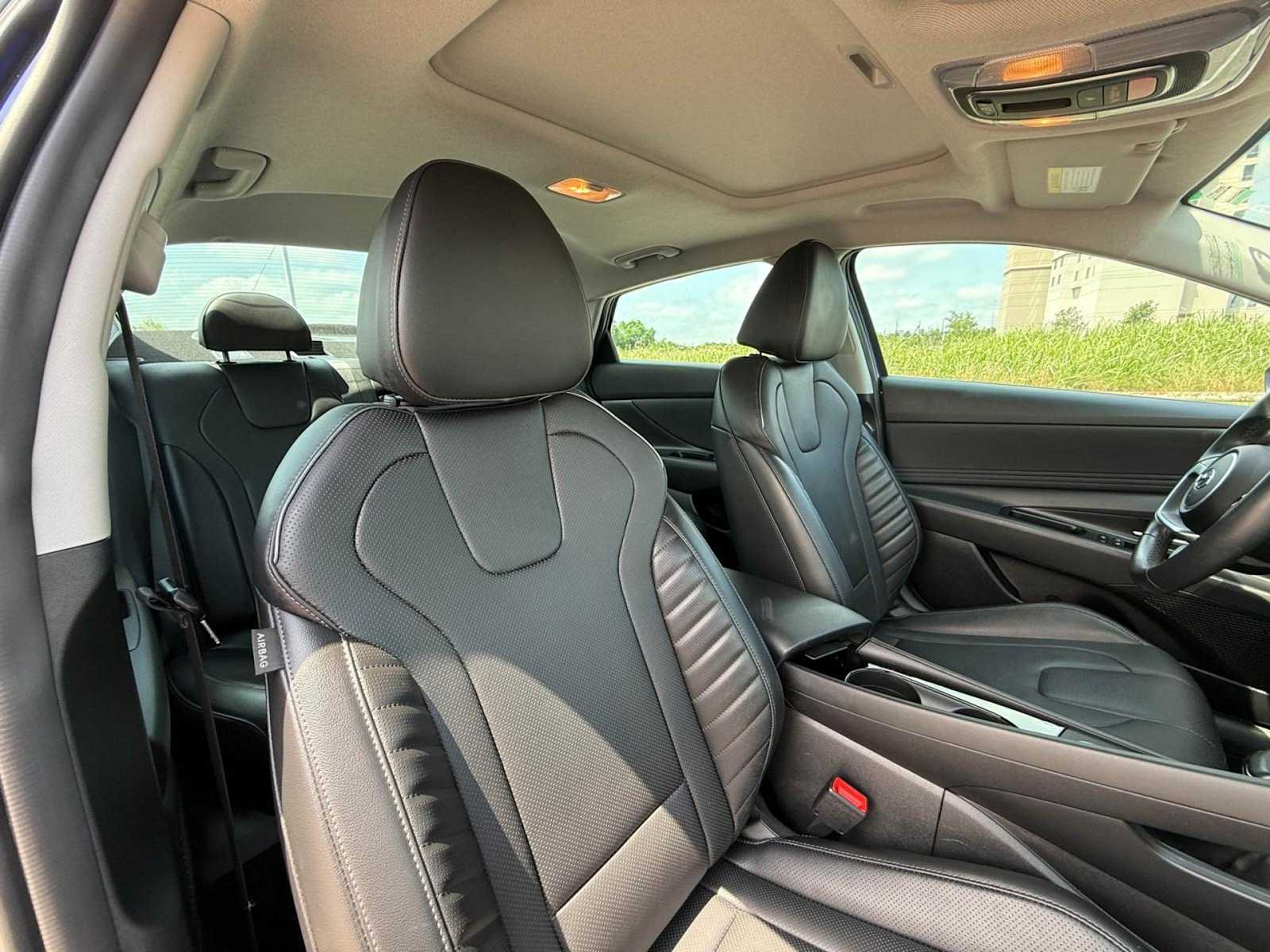 2023 Hyundai Elantra Limited Edition 14