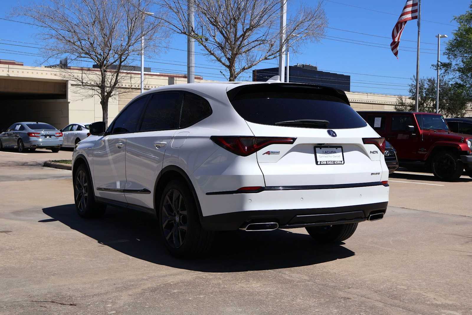 Thumbnail: 2023 Acura MDX - 4