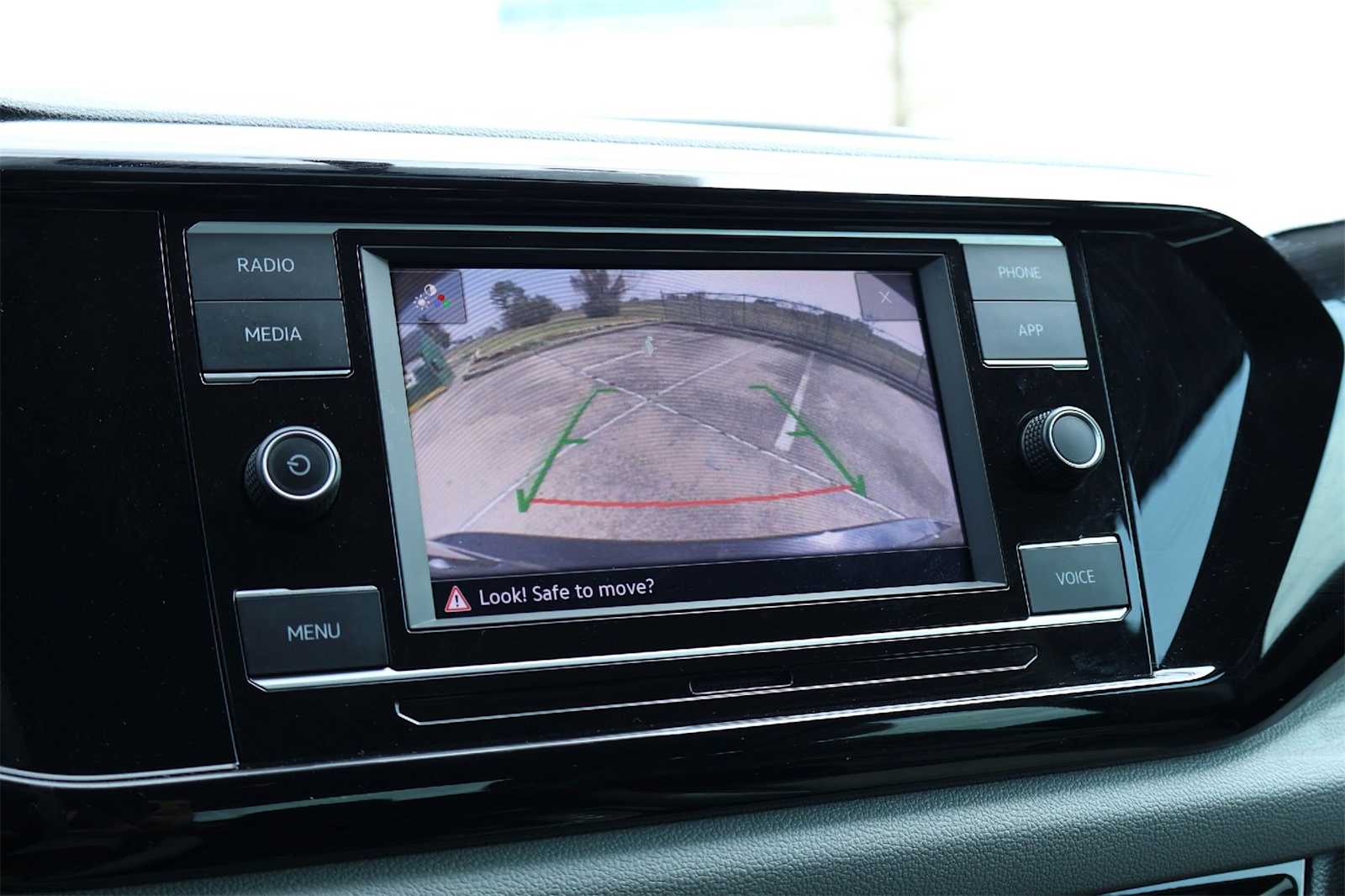 Thumbnail: 2022 Volkswagen Taos - 29