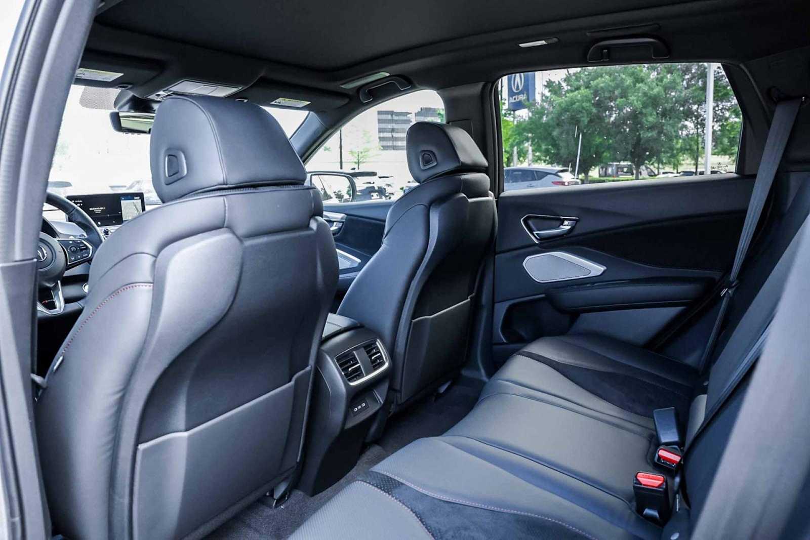 2025 Acura RDX Base 12
