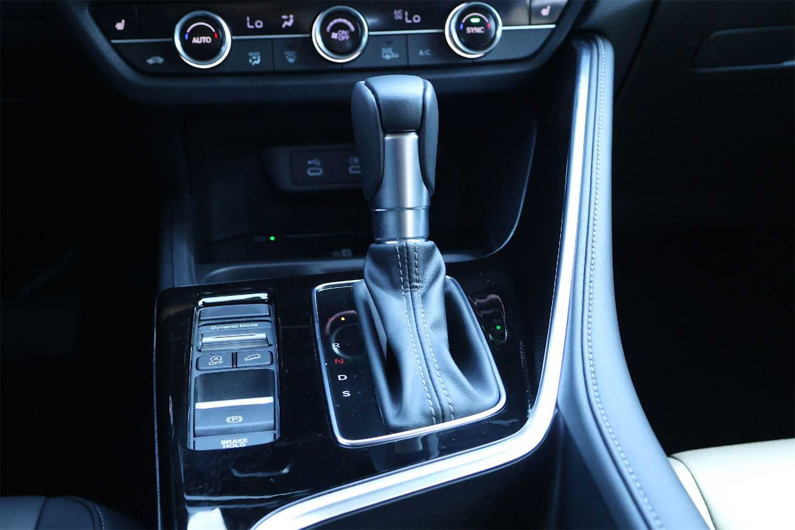 Thumbnail: 2025 Acura ADX - 17