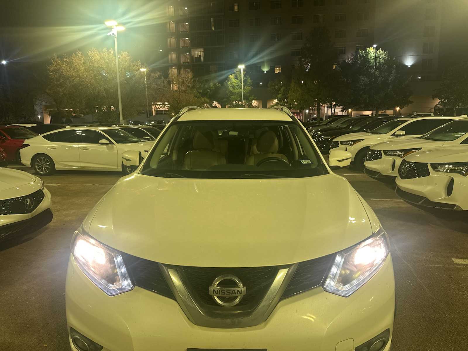 Thumbnail: 2016 Nissan Rogue - 2