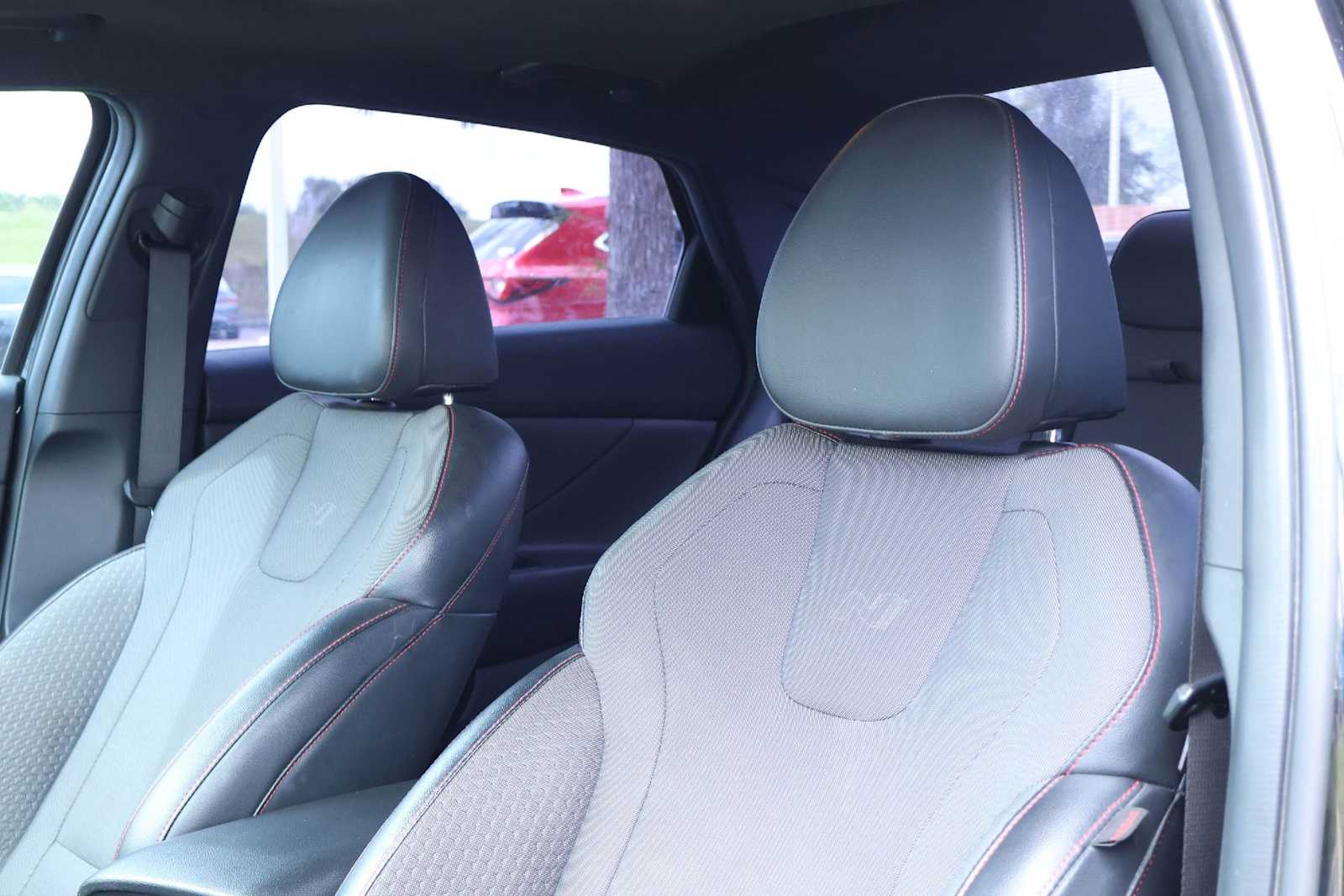 Thumbnail: 2023 Hyundai Elantra - 11