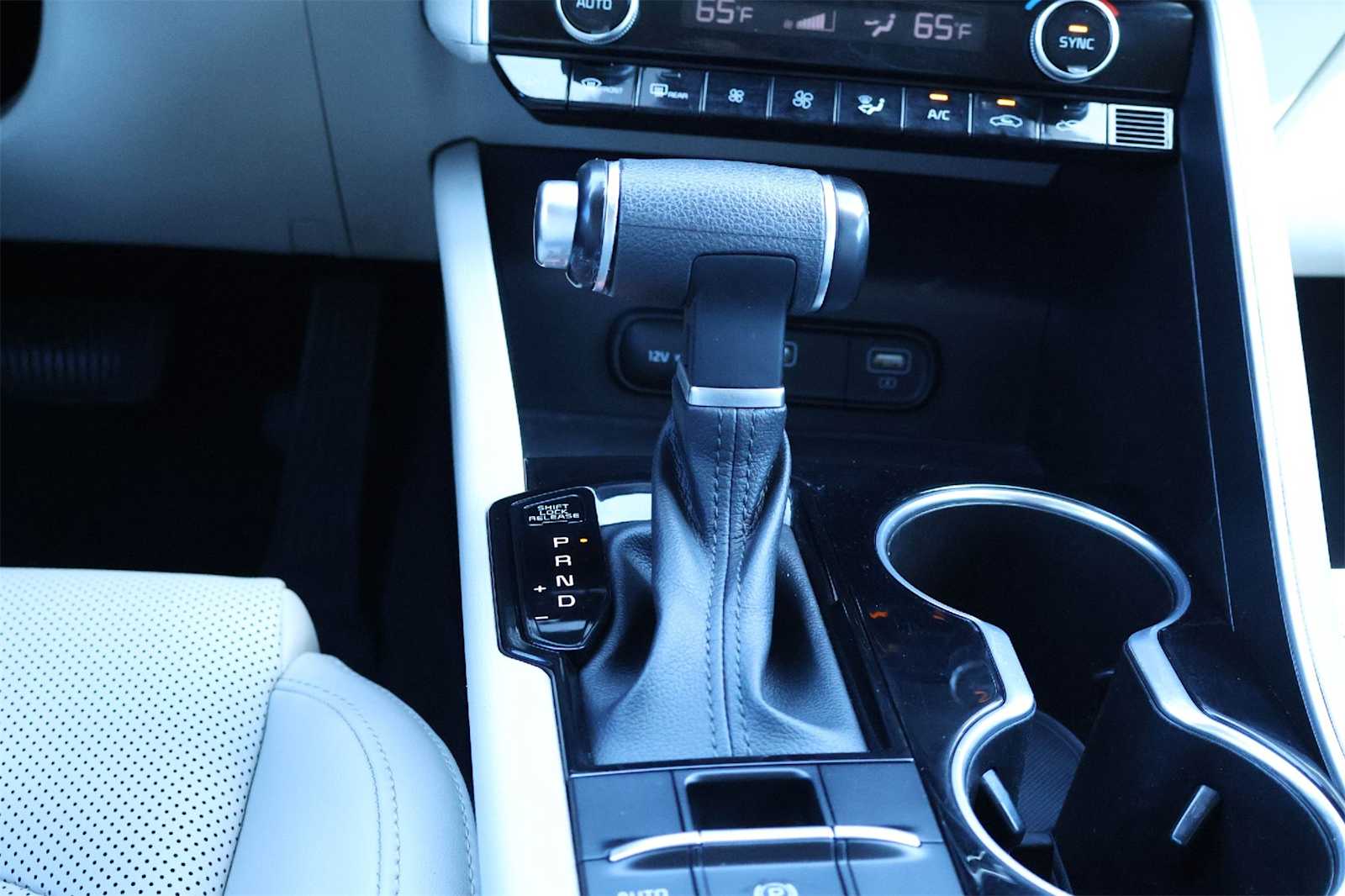 Thumbnail: 2022 Kia K5 - 17