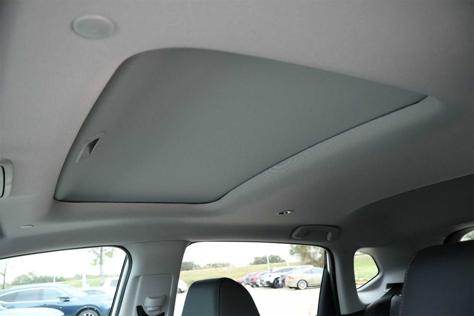 Thumbnail: 2025 Acura ADX - 28