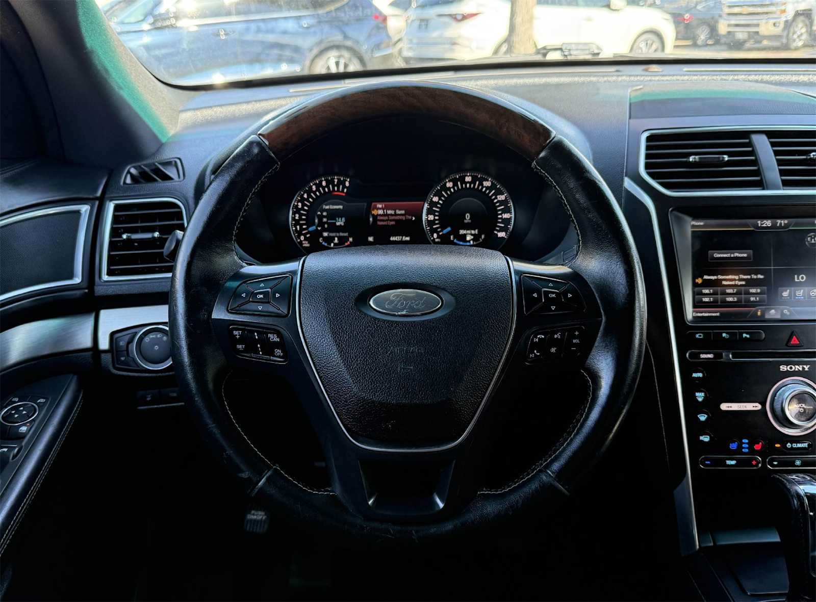 Thumbnail: 2016 Ford Explorer - 15