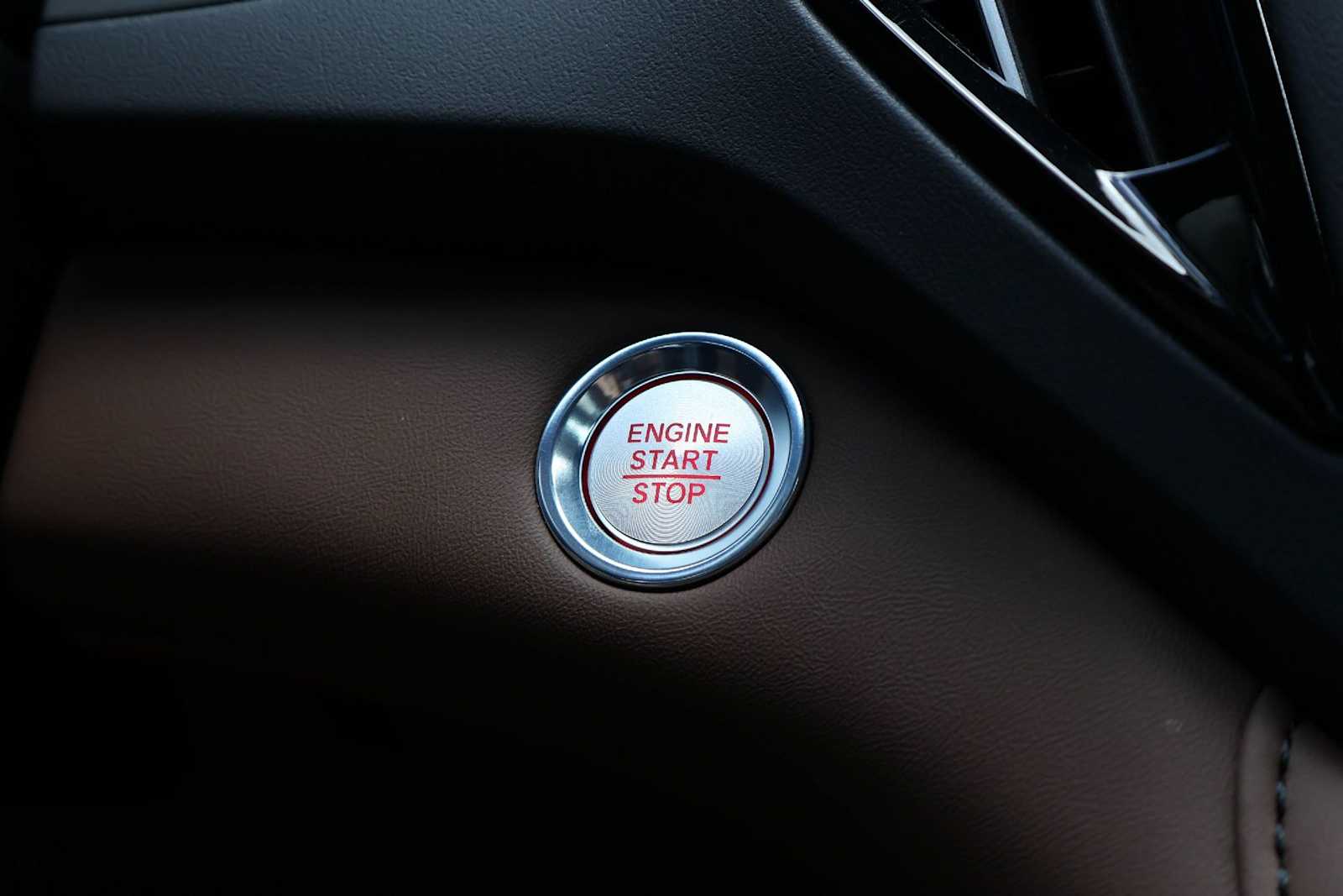 Thumbnail: 2025 Acura RDX - 25