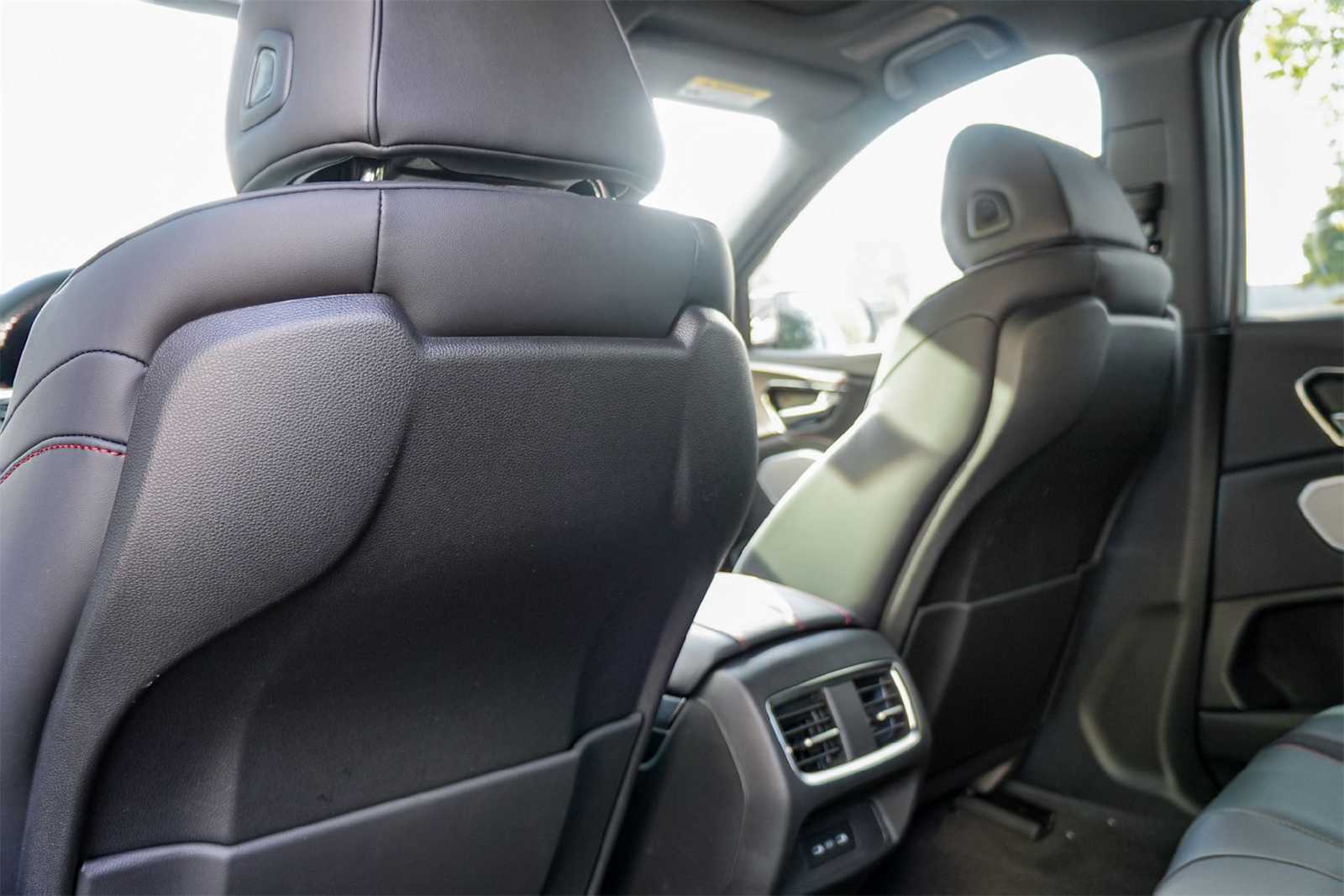 Thumbnail: 2025 Acura RDX - 12