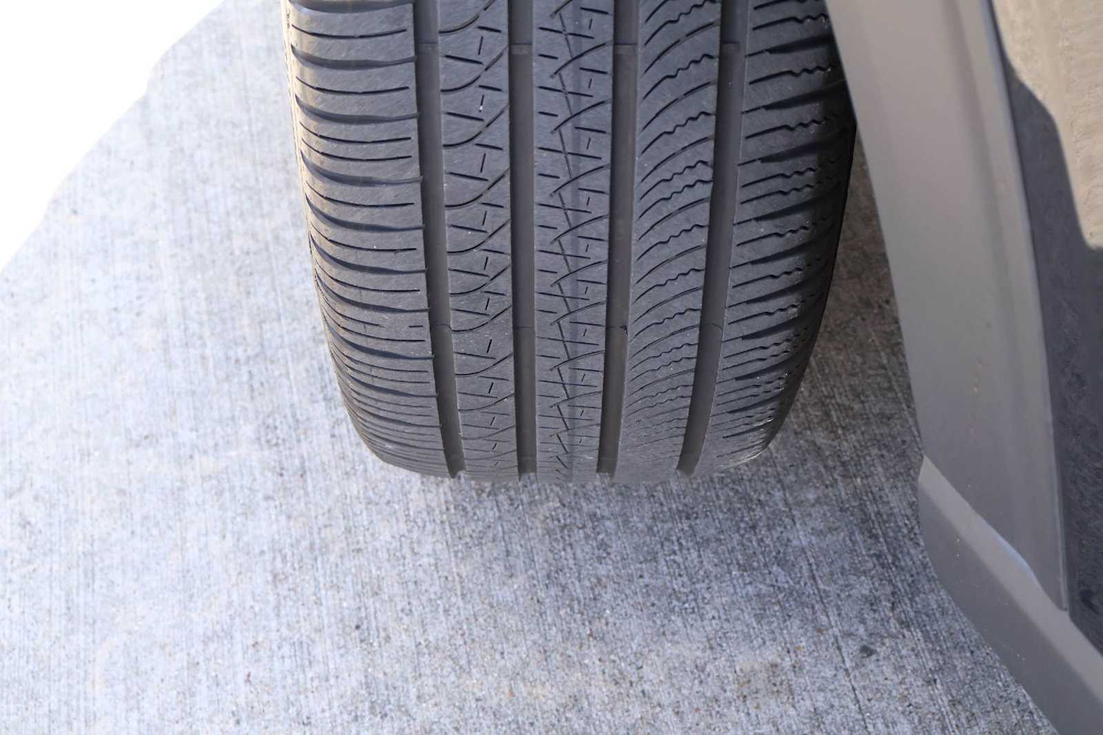 Thumbnail: 2025 Ford Explorer - 30